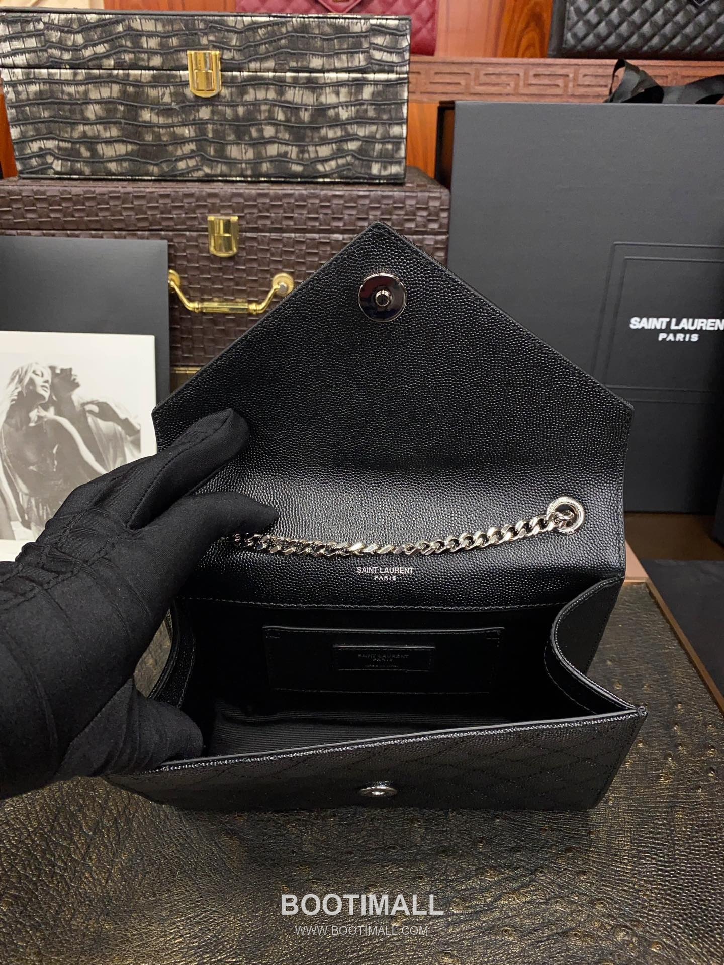 Saint Laurent Envelope Small 526286 Grained Calfskin Quilted Chain Bag 생로랑 엔벨로프 스몰 그레인 카프스킨 퀼팅 체인백 21cm 8