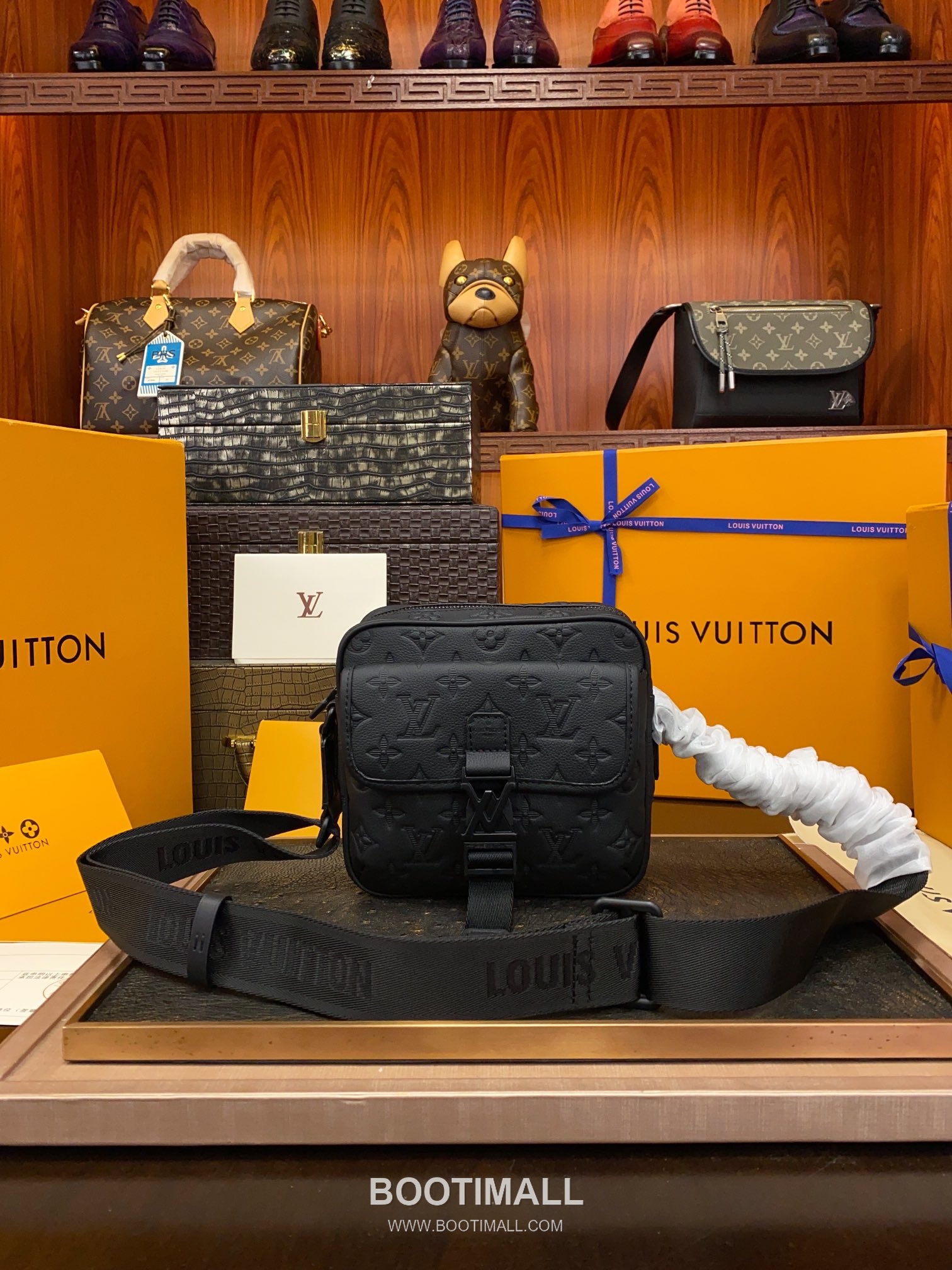 Louis Vuitton Getaway Messenger Bag M12516 Monogram Shadow Leather Bag 루이비통 게터웨이 메신저백 모노그램 섀도우 가죽 백 18cm 5