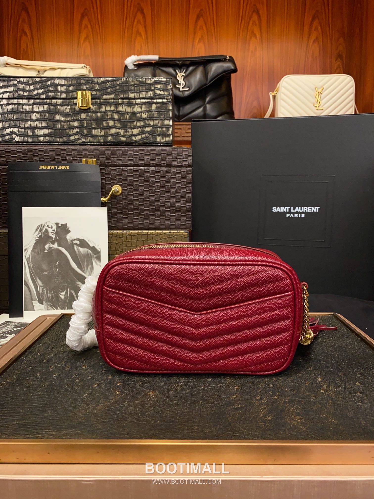 Saint Laurent Lou Camera Bag 612579 Calfskin Leather Shoulder Bag 생로랑 루 카메라백 카프스킨 가죽 숄더백 19cm 3