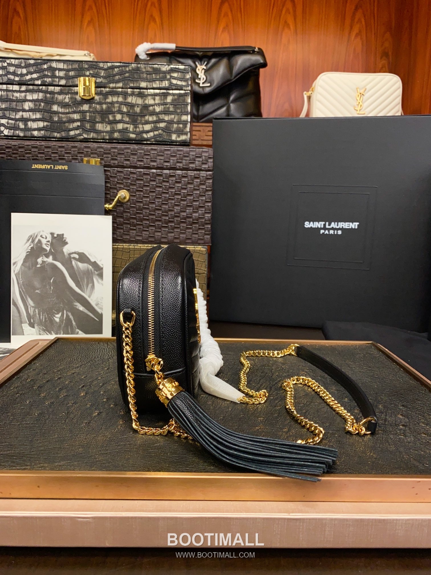 Saint Laurent Lou Camera Bag 612579 Calfskin Leather Shoulder Bag 생로랑 루 카메라백 카프스킨 가죽 숄더백 19cm 2