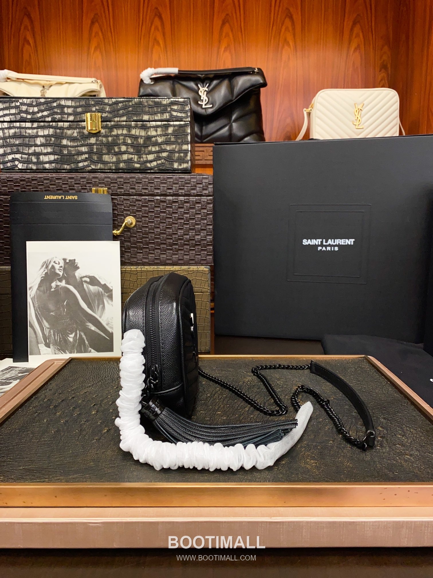 Saint Laurent Lou Camera Bag 612579 Calfskin Leather Shoulder Bag 생로랑 루 카메라백 카프스킨 가죽 숄더백 19cm 2