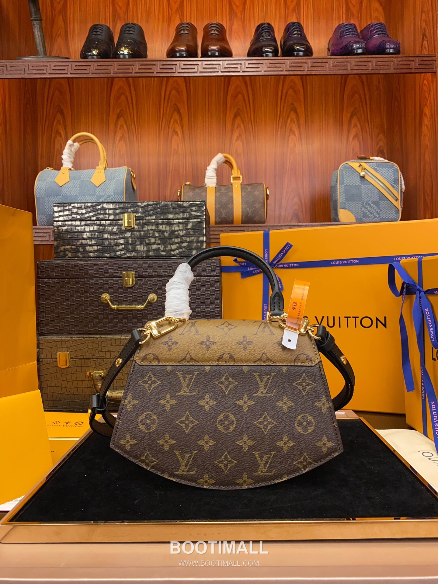 Louis Vuitton Tilsitt Bag M46548 Monogram Canvas Reverse Bag 루이비통 틸싯 모노그램 캔버스 리버스 백 24cm 8