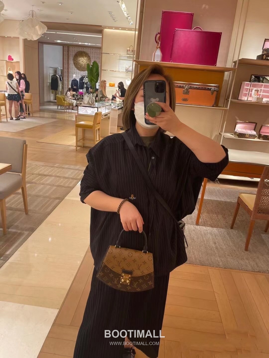 Louis Vuitton Tilsitt Bag M46548 Monogram Canvas Reverse Bag 루이비통 틸싯 모노그램 캔버스 리버스 백 24cm 21