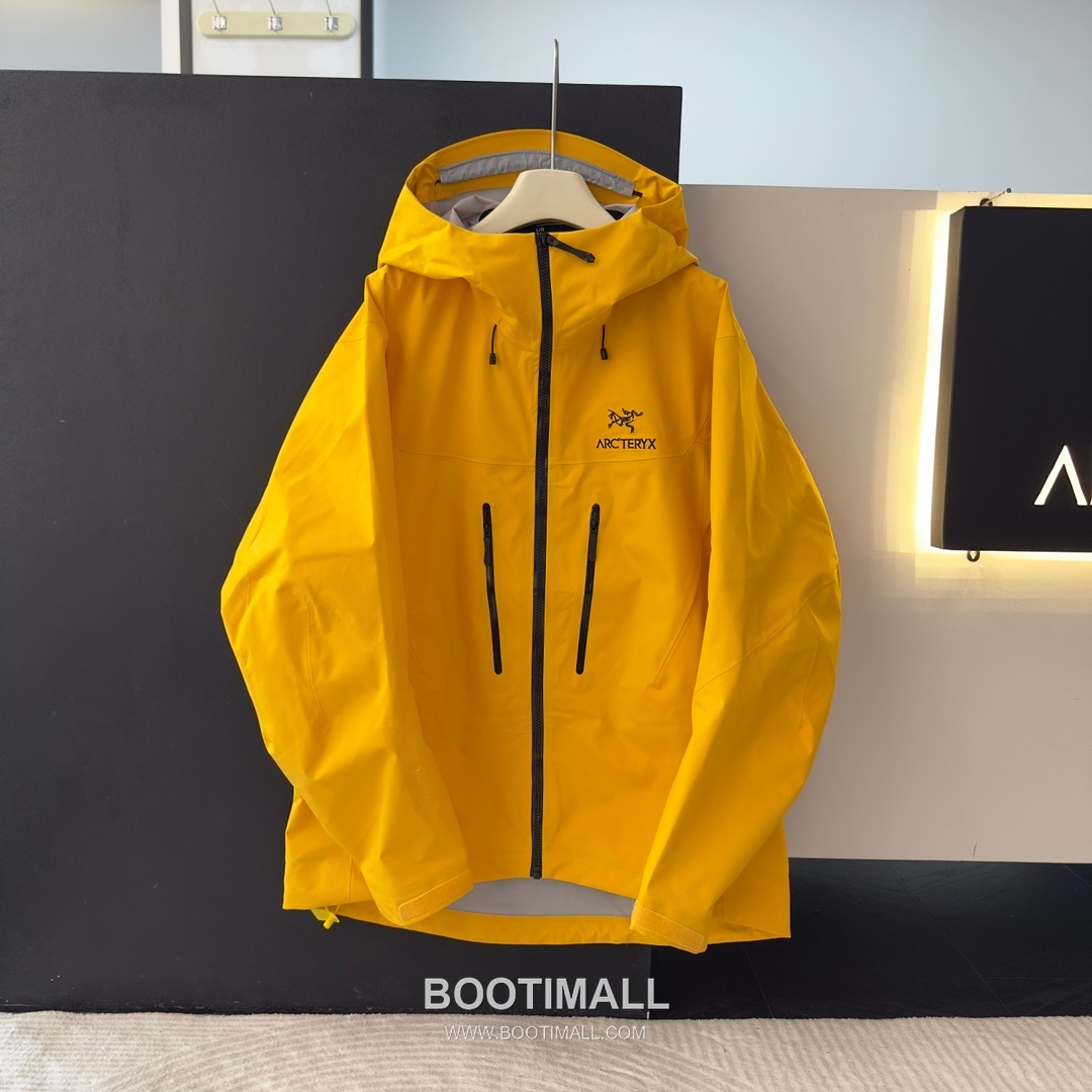 Arc'teryx Alpha SV 7th Generation Hard Shell Jacket 아크테릭스 알파 SV 7세대 하드쉘 재킷 1
