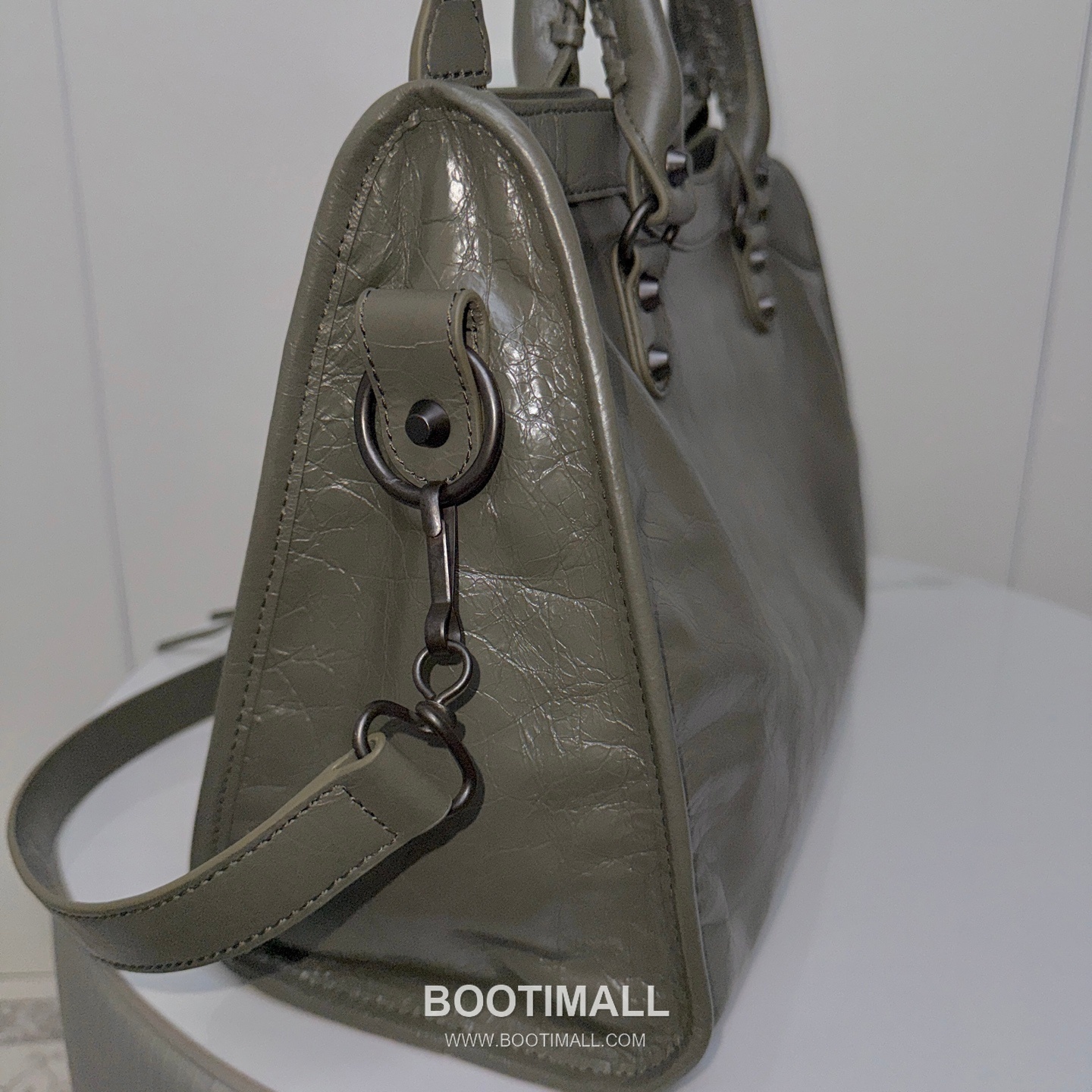 Balenciaga Le City Cracked Lambskin Large Motorcycle Bag B0098 발렌시아가 르 시티 크랙 램스킨 라지 모터사이클 숄더백 38cm 6
