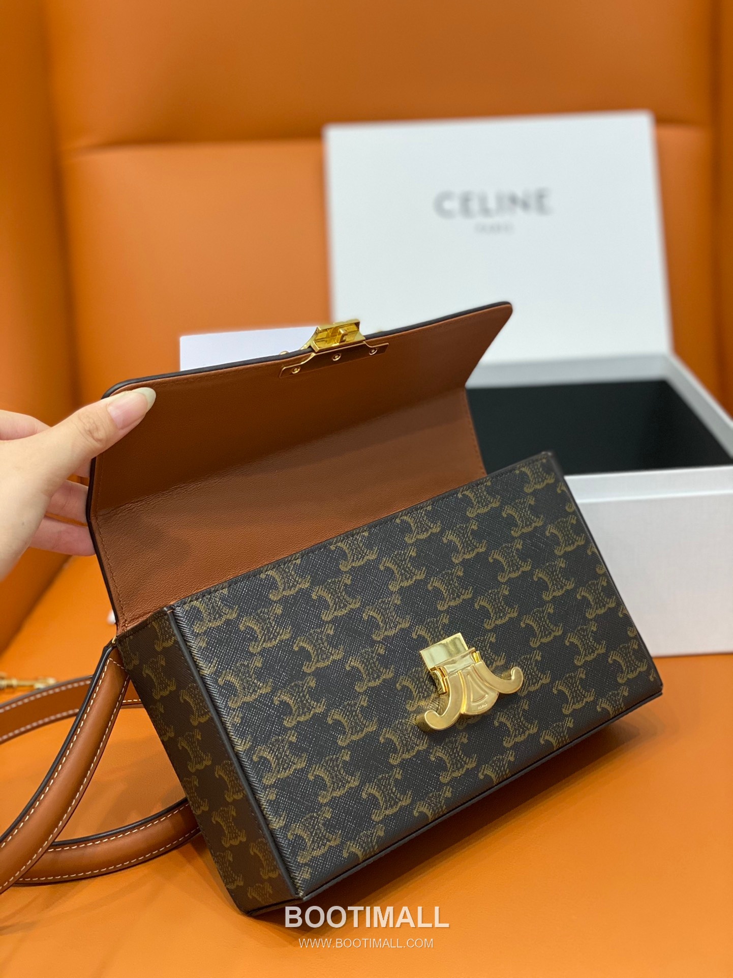 Celine Box Triomphe Canvas Leather Flap Shoulder Bag 199992 셀린느 박스 트리옴프 캔버스 레더 플랩 숄더백 22cm 18