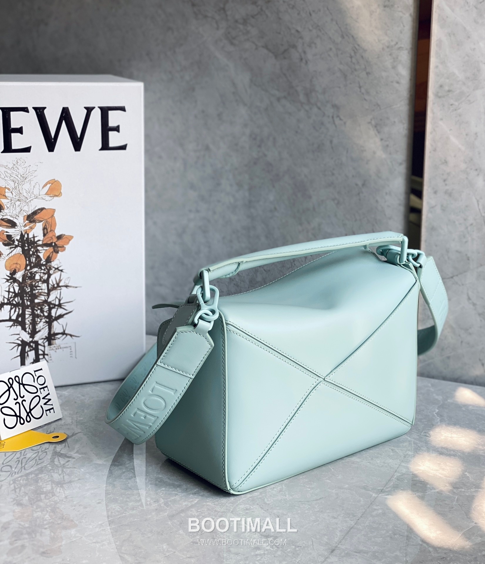 Loewe Puzzle Satin Calfskin Leather Shoulder Bag ID10172 B 로에베 퍼즐 새틴 카프스킨 레더 숄더 크로스백 24cm 11