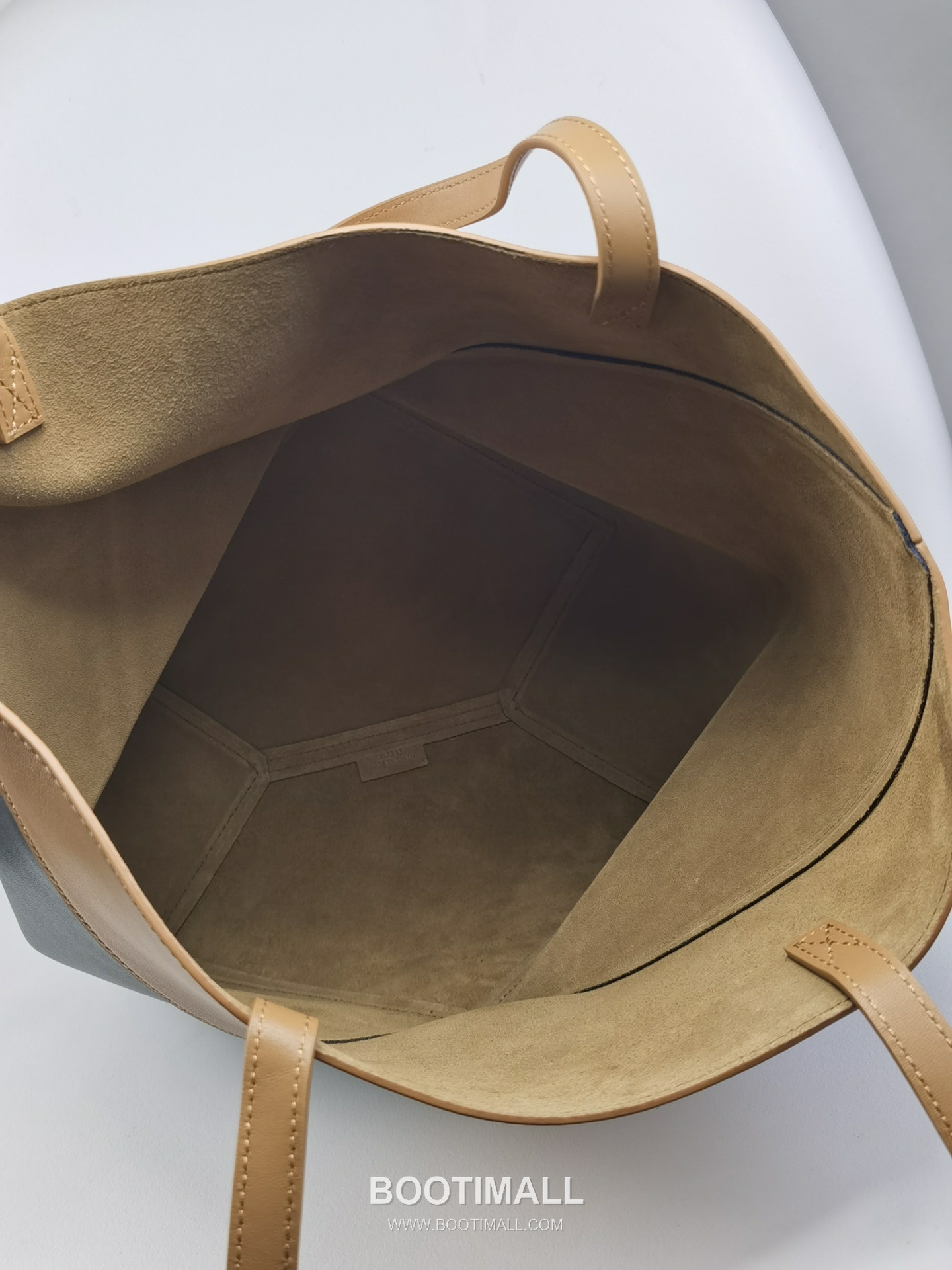 Loewe Puzzle Fold Glossy Calfskin Leather Small Tote Bag 1762 로에베 퍼즐 폴드 글로시 카프스킨 스몰 토트백 31.5cm 8