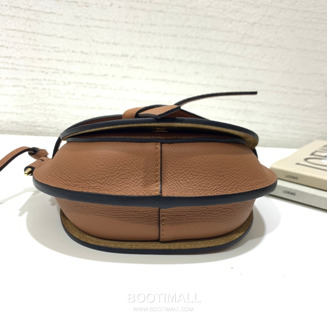 Loewe Mini Gate Dual Pebbled Calfskin Leather Shoulder Bag 89020 로에베 미니 게이트 듀얼 페블드 카프스킨 숄더 크로스백 21cm 14