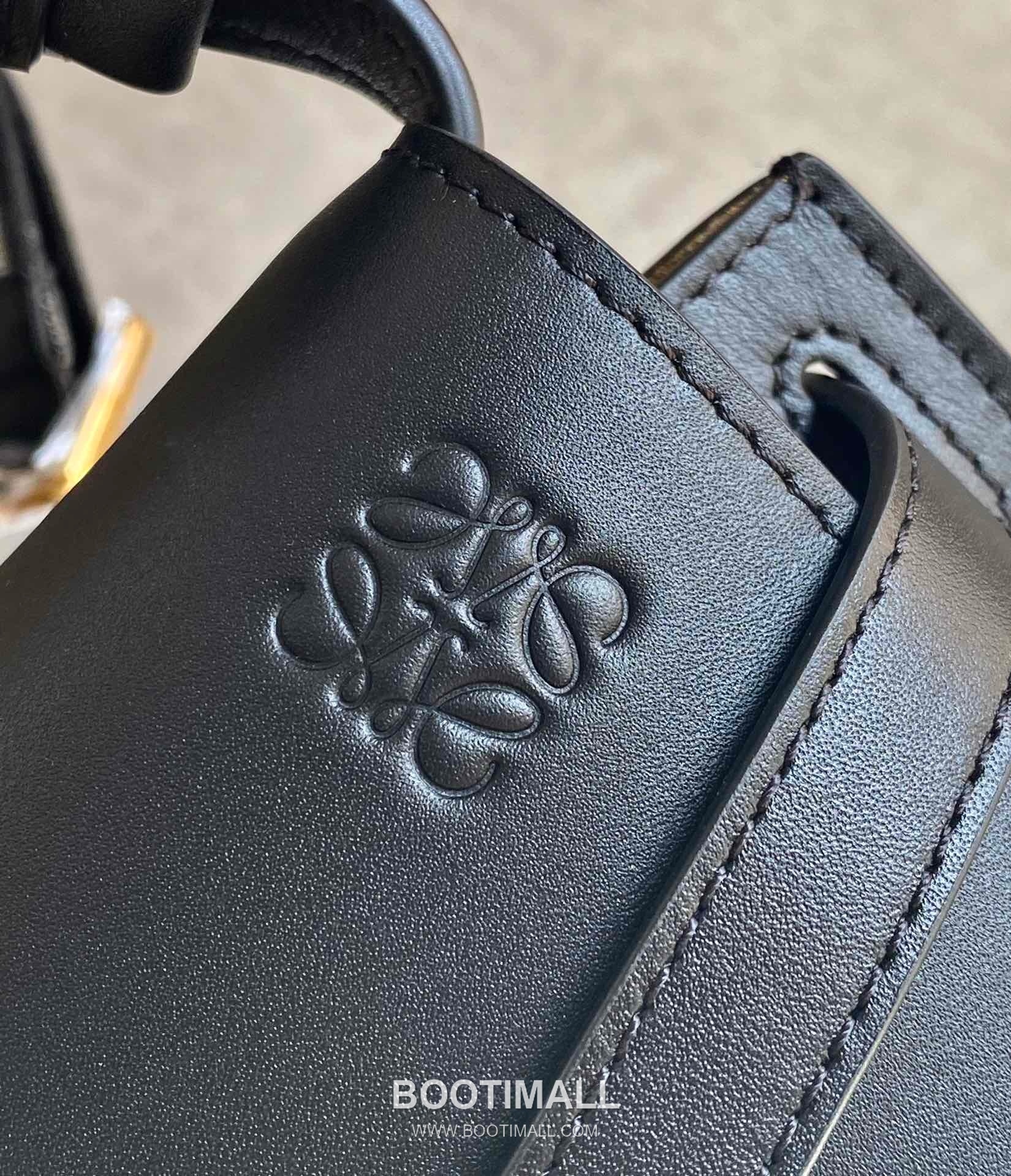 Loewe Mini Gate Dual Calfskin Leather Embroidered Strap Shoulder Bag 10121 로에베 미니 게이트 듀얼 카프스킨 자수 스트랩 숄더 크로스백 21cm 5