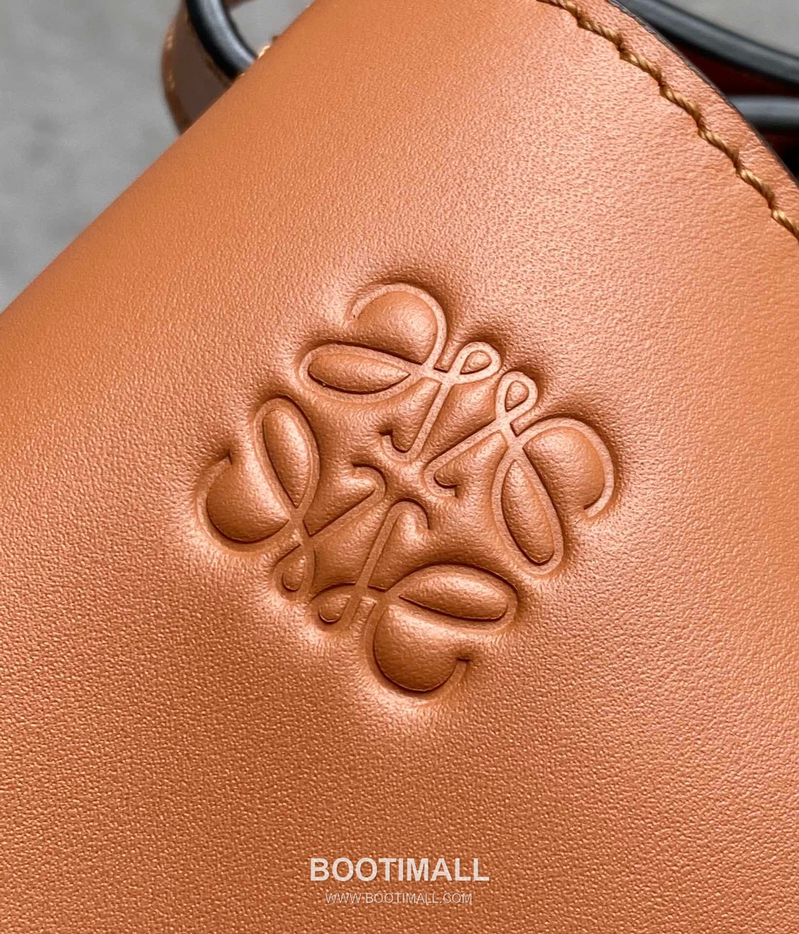 Loewe Gate Dual Calfskin Leather Embroidered Strap Shoulder Bag 10183 로에베 게이트 듀얼 카프스킨 자수 스트랩 숄더 크로스백 25cm 6