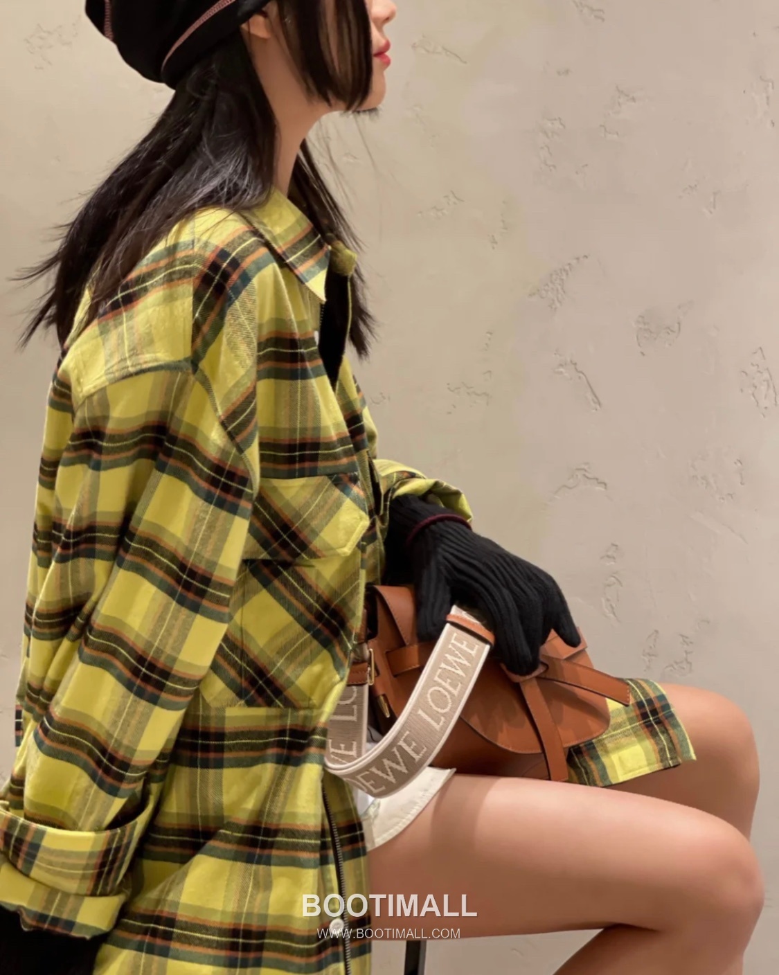 Loewe Gate Dual Calfskin Leather Embroidered Strap Shoulder Bag 10183 로에베 게이트 듀얼 카프스킨 자수 스트랩 숄더 크로스백 25cm 18