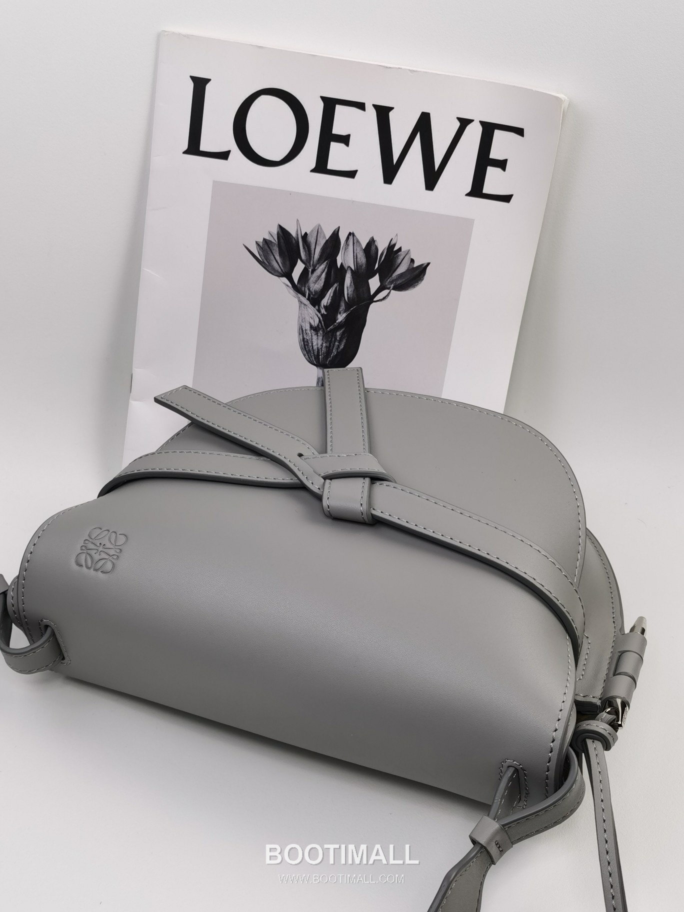 Loewe Gate Dual Calfskin Leather Embroidered Strap Shoulder Bag 10183 로에베 게이트 듀얼 카프스킨 자수 스트랩 숄더 크로스백 25cm 7