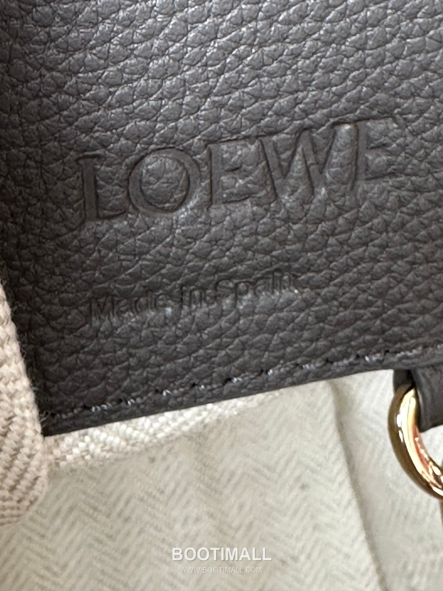 Loewe Hammock Compact Grained Calfskin Leather Shoulder Bag 8047 로에베 해먹 컴팩트 그레인 카프스킨 숄더 크로스백 20cm 9