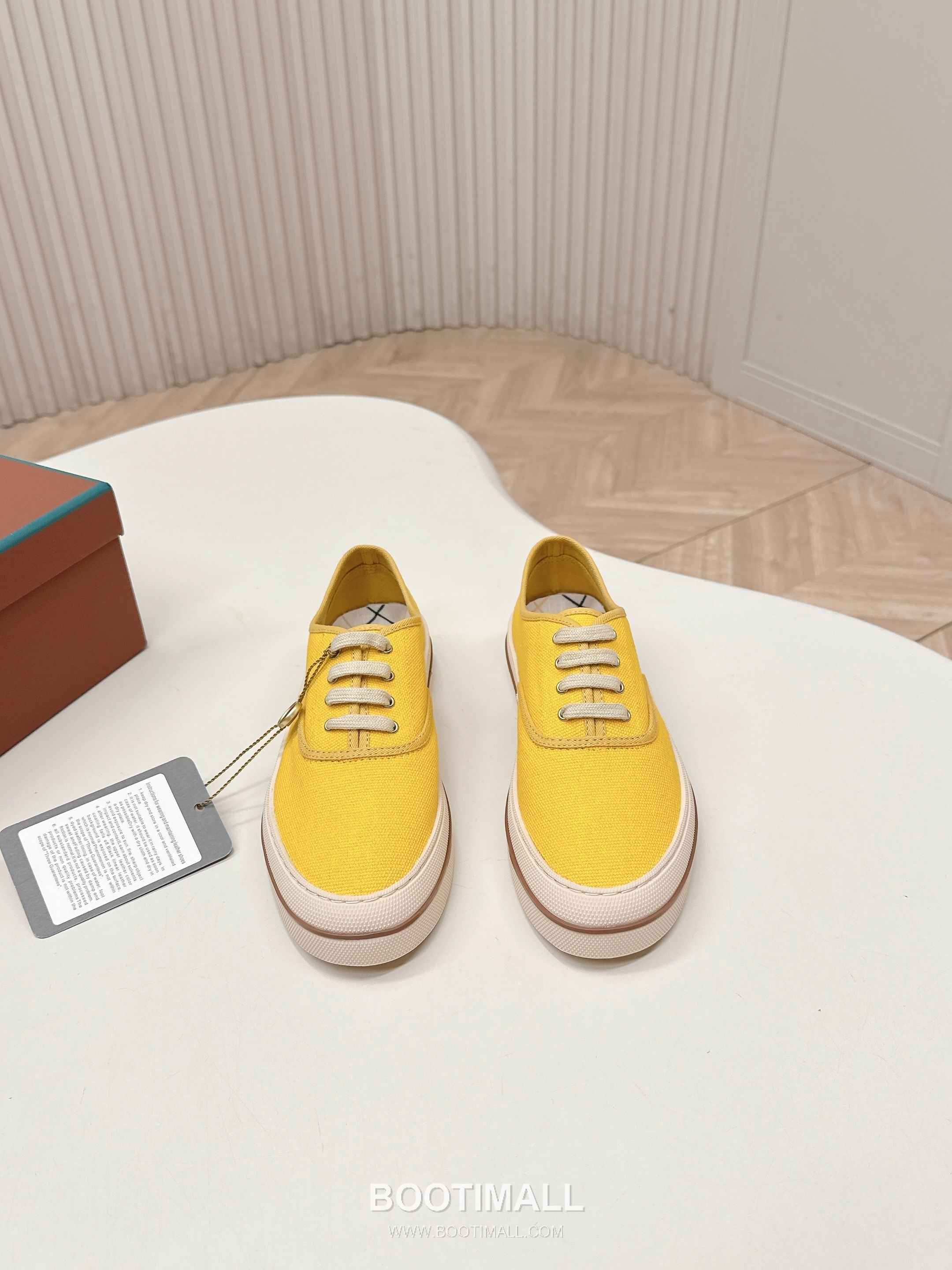 Loro Piana Canvas Low Top Sneakers 로로피아나 캔버스 로우탑 스니커즈 1