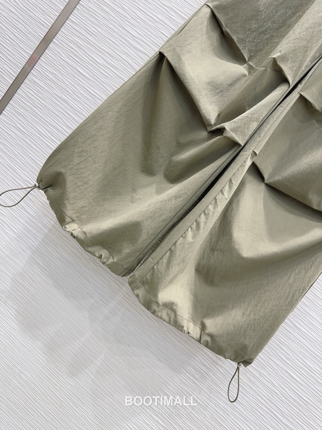 Alexander Wang SS26 Logo Tape Cargo Drawstring Pants 알렉산더왕 로고 테이프 카고 드로우스트링 팬츠 12