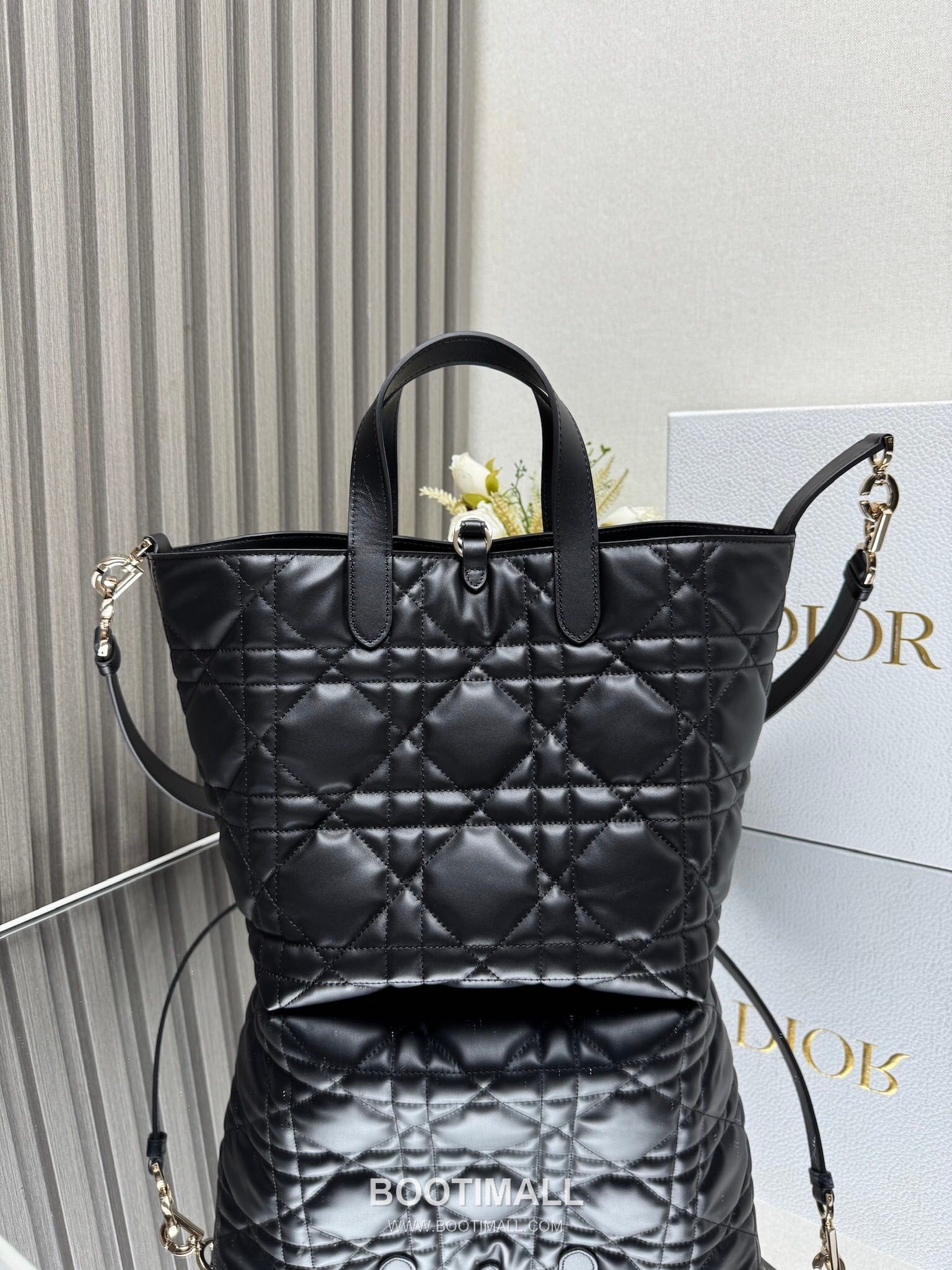 Dior Toujours Cannage Calfskin Vertical Tote Bag M2836 디올 투주르 까나쥬 카프스킨 버티컬 토트백 23cm 5
