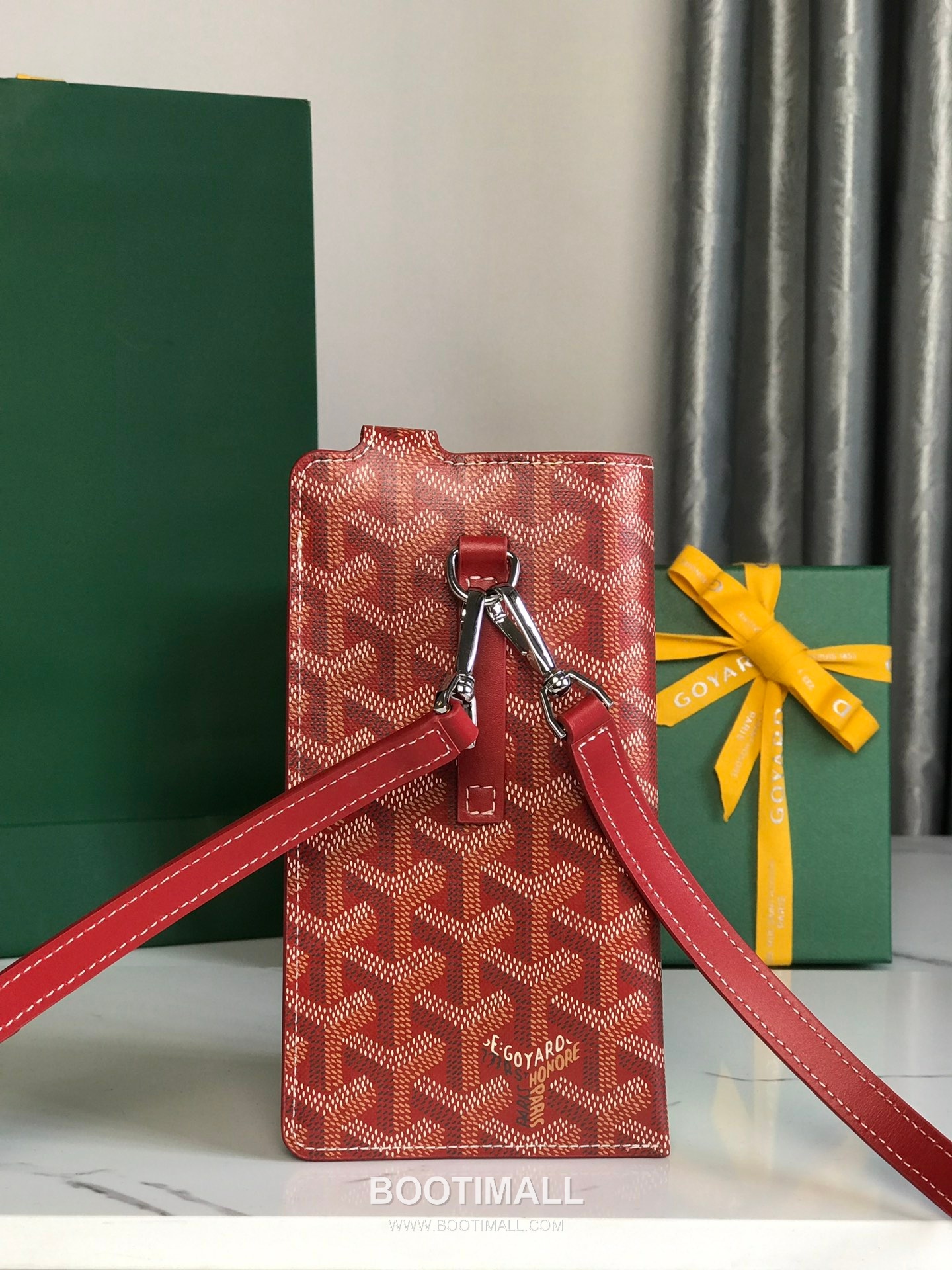 Goyard Montmartre GM Goyardine Canvas Crossbody Pouch 고야드 몽마르트르 GM 고야딘 캔버스 크로스바디 파우치 10cm 2