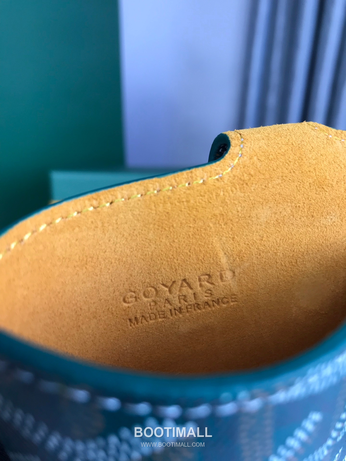 Goyard Montmartre GM Goyardine Canvas Crossbody Pouch 고야드 몽마르트르 GM 고야딘 캔버스 크로스바디 파우치 10cm 5