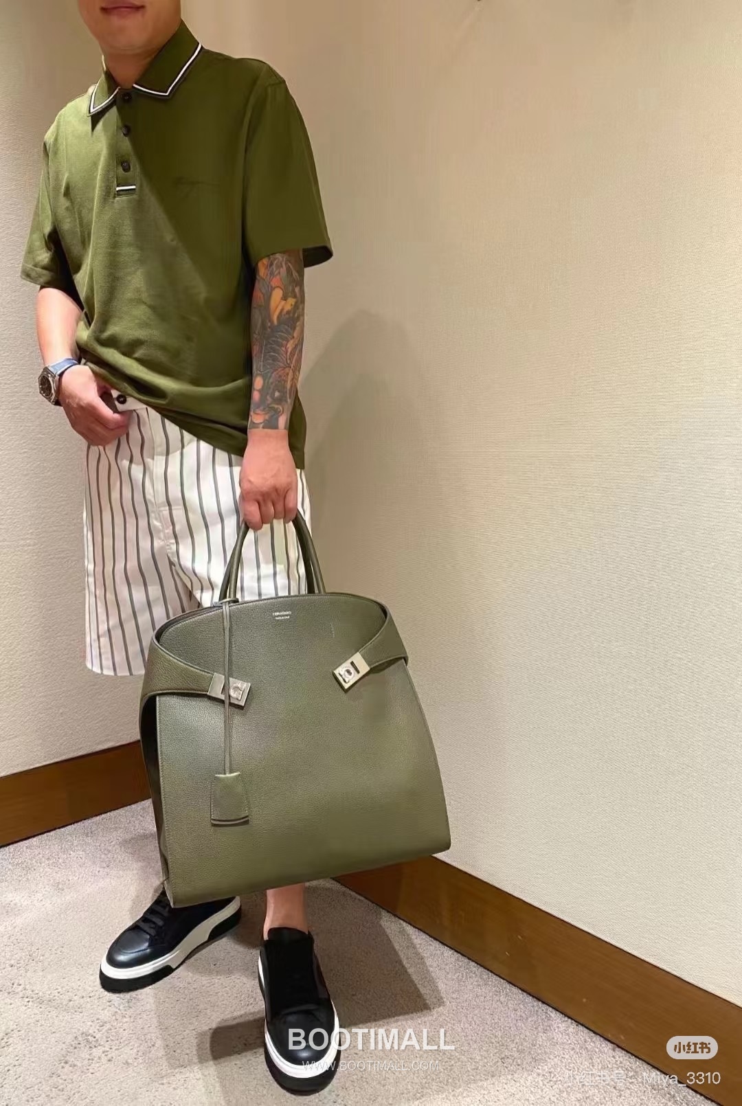 Ferragamo Hug Hammered Calfskin Tote Bag AU-24/1666 페라가모 허그 해머드 카프스킨 토트백 38cm 8