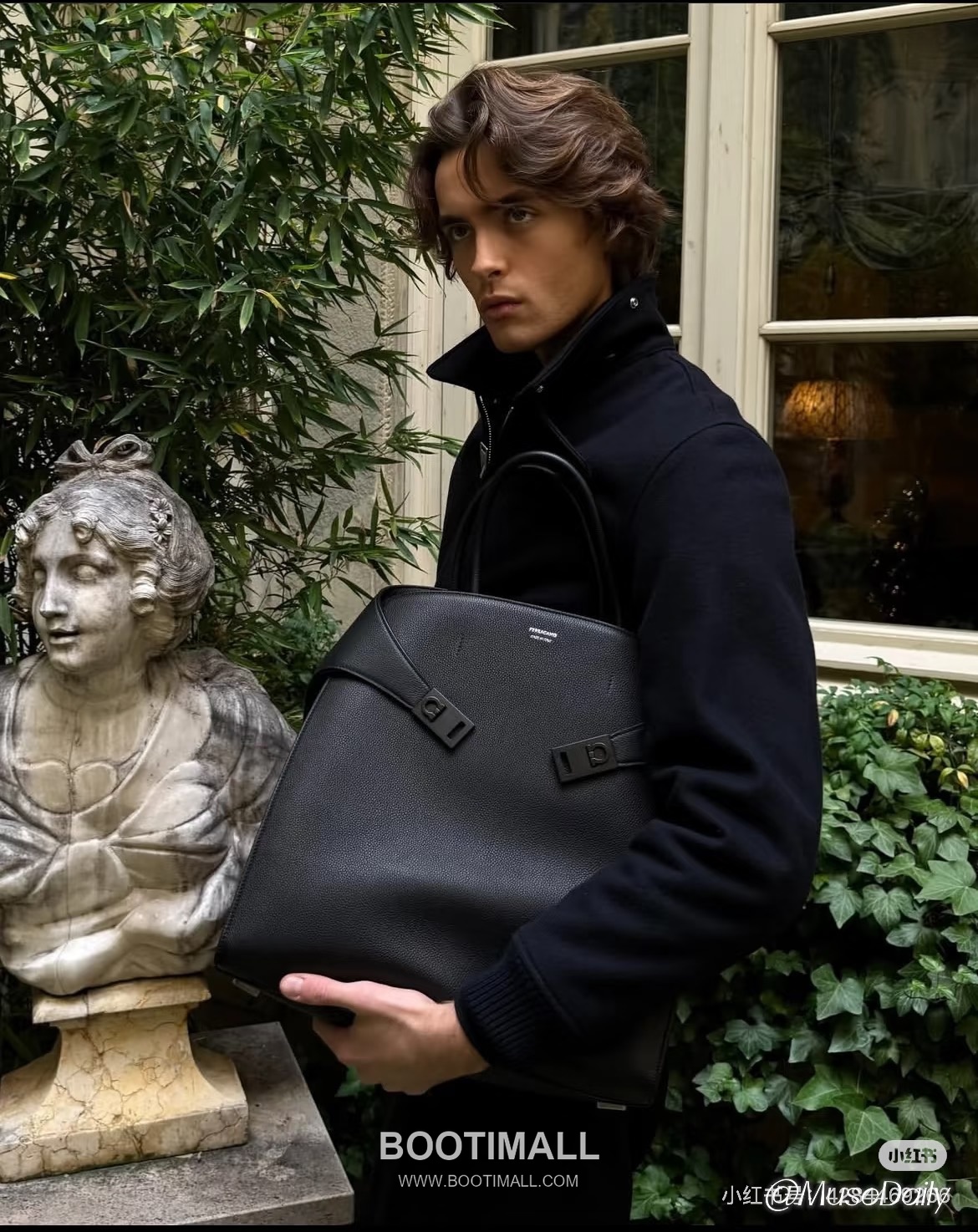 Ferragamo Hug Hammered Calfskin Tote Bag AU-24/1666 페라가모 허그 해머드 카프스킨 토트백 38cm 3
