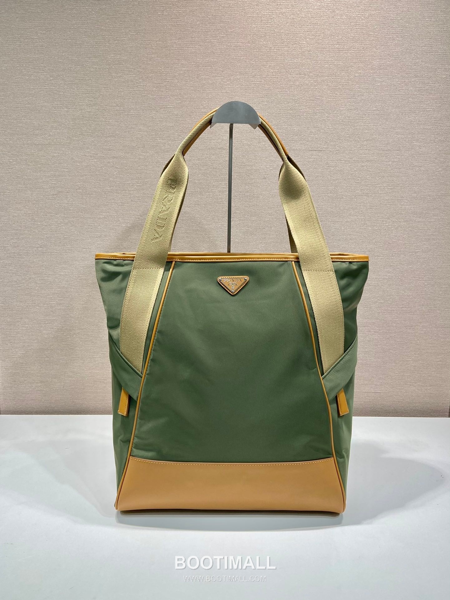 Prada Re-Nylon Tote Bag 2VG119 프라다 리나일론 토트백 42cm 1