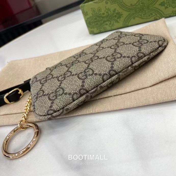 Gucci GG Emblem Canvas Card Holder with Leather Wrist Strap Detail 구찌 GG 엠블럼 캔버스 가죽 손목 스트랩 카드홀더 819113 12cm 4