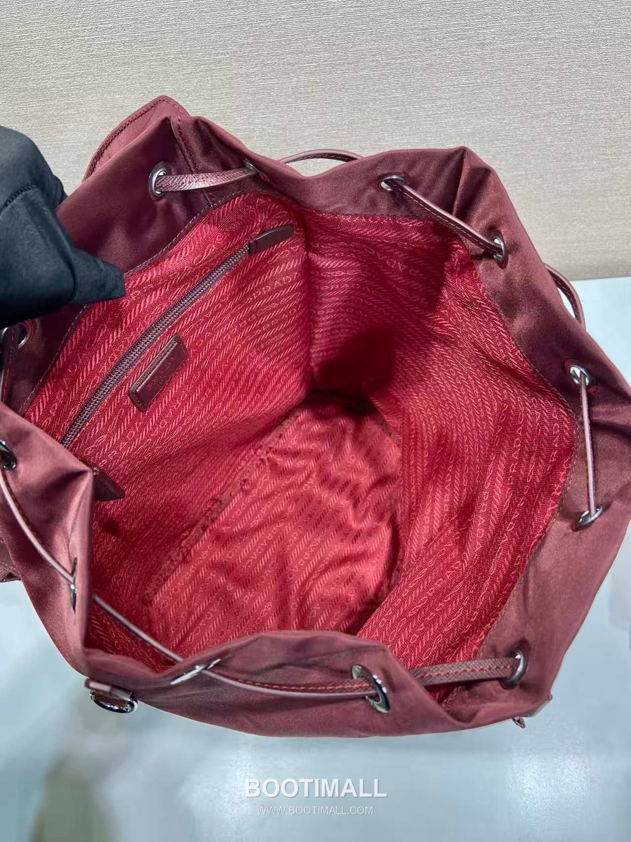 Prada Re-Nylon Backpack with Saffiano Leather Trim and Minimal Strap Design 프라다 리나일론 사피아노 가죽 트림 미니멀 스트랩 백팩 1BZ0197 25cm 8