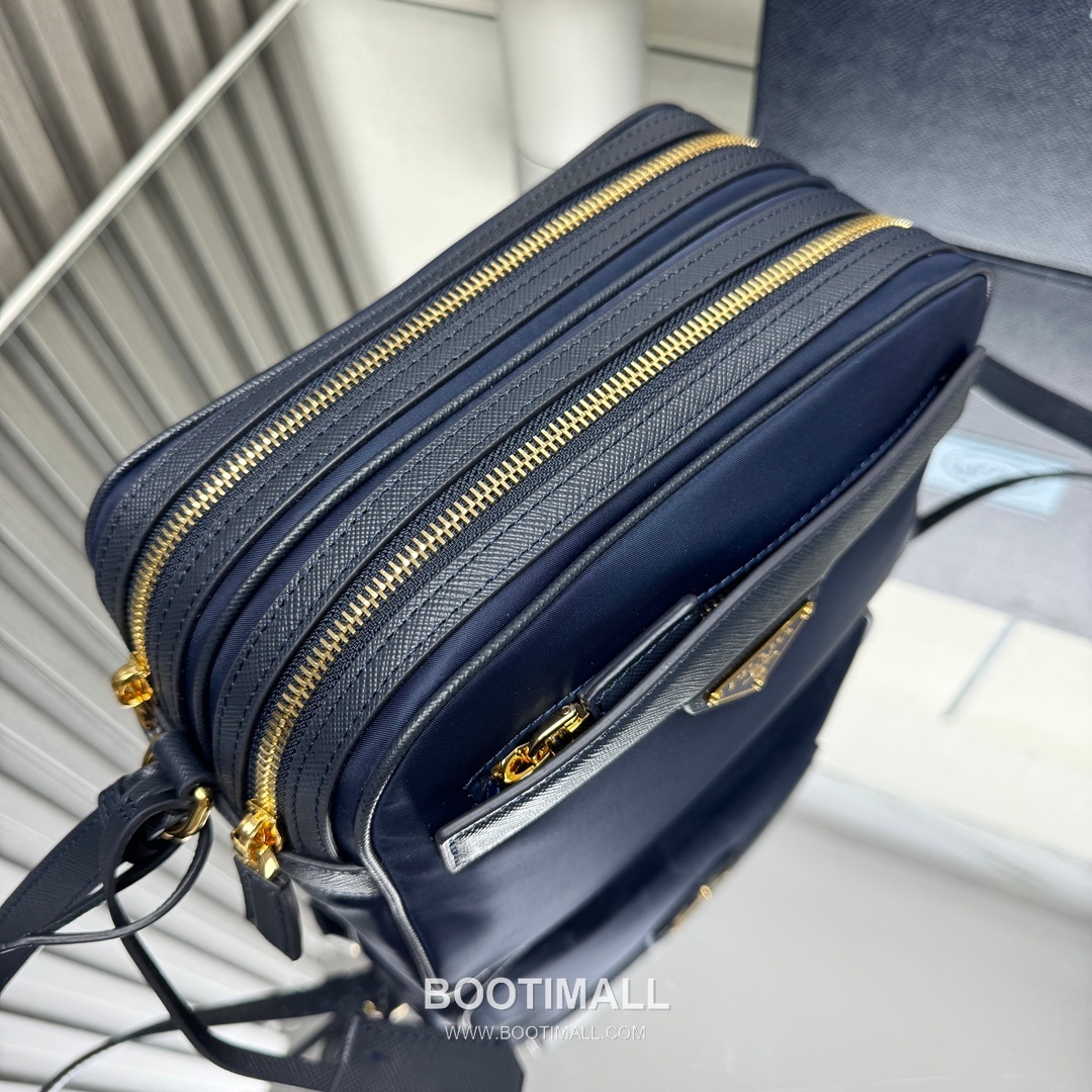 Prada Re-Nylon Crossbody Bag with Saffiano Leather Trim and Triple Zip Pocket Detail 프라다 리나일론 사피아노 가죽 트림 트리플 지퍼 포켓 크로스바디백 1BH218 21cm 6