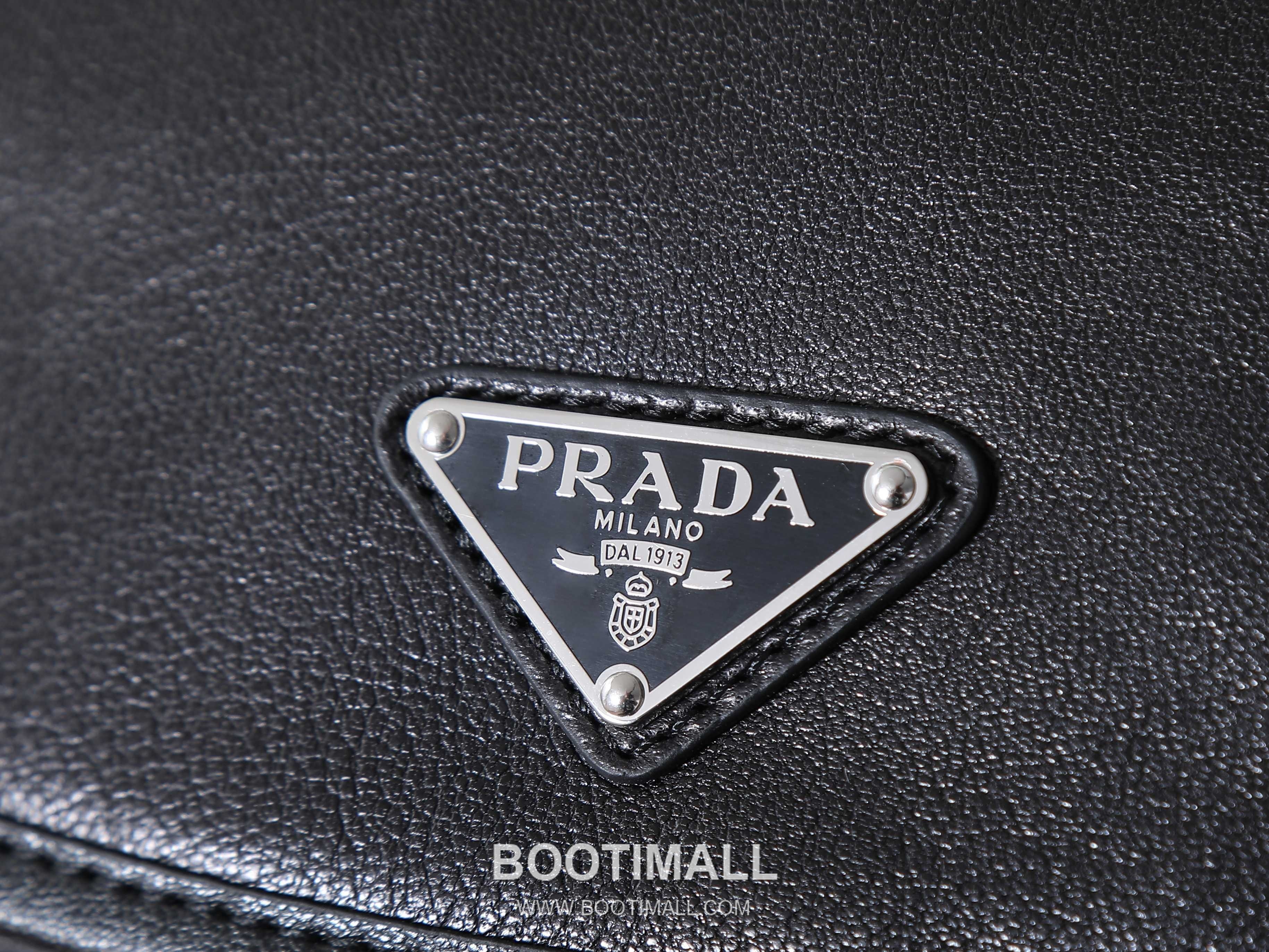 Prada Triangle Logo Lambskin Flap Backpack with Dual Front Pocket Detail 프라다 트라이앵글 로고 램스킨 플랩 백팩 듀얼 포켓 1BZ811B 30cm 4