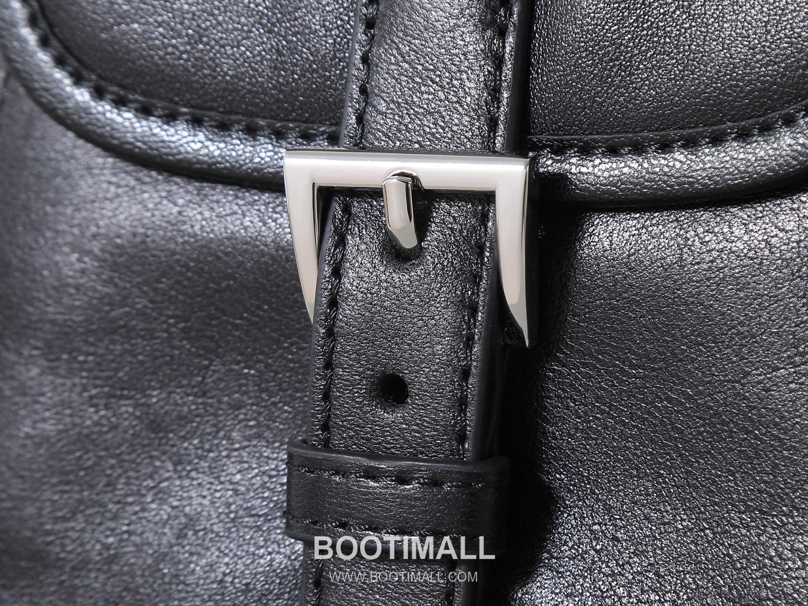 Prada Triangle Logo Lambskin Flap Backpack with Dual Front Pocket Detail 프라다 트라이앵글 로고 램스킨 플랩 백팩 듀얼 포켓 1BZ811B 30cm 5