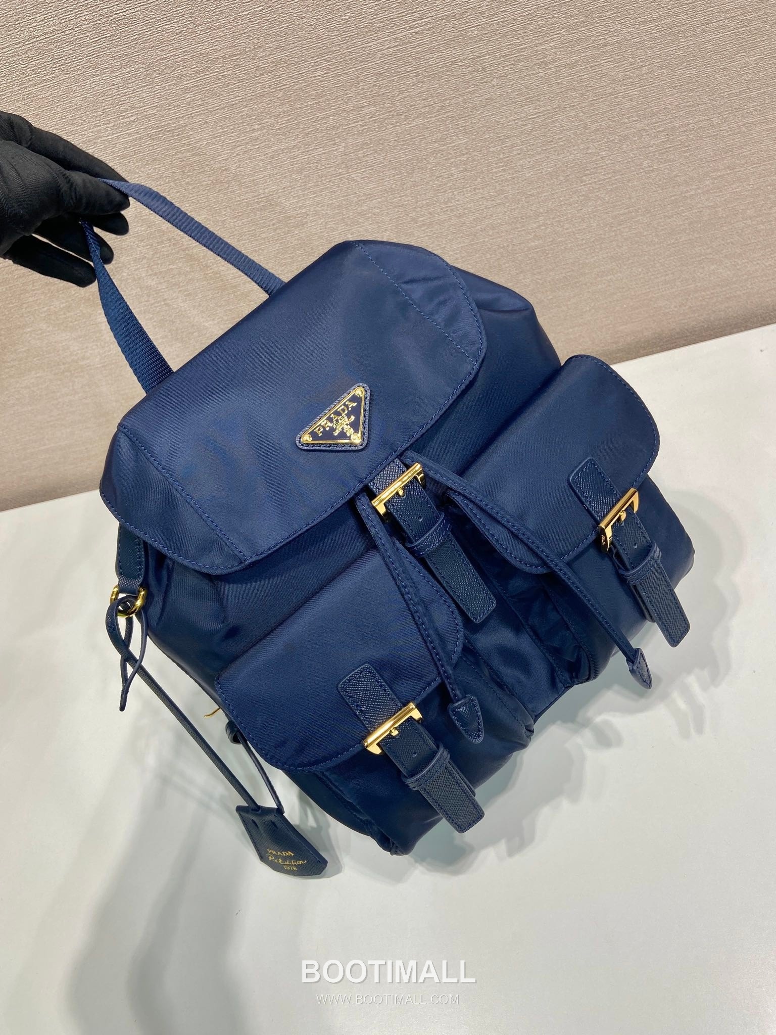 Prada Triangle Logo Lambskin Flap Backpack with Dual Front Pocket Detail 프라다 트라이앵글 로고 램스킨 플랩 백팩 듀얼 포켓 1BZ677 30cm 2
