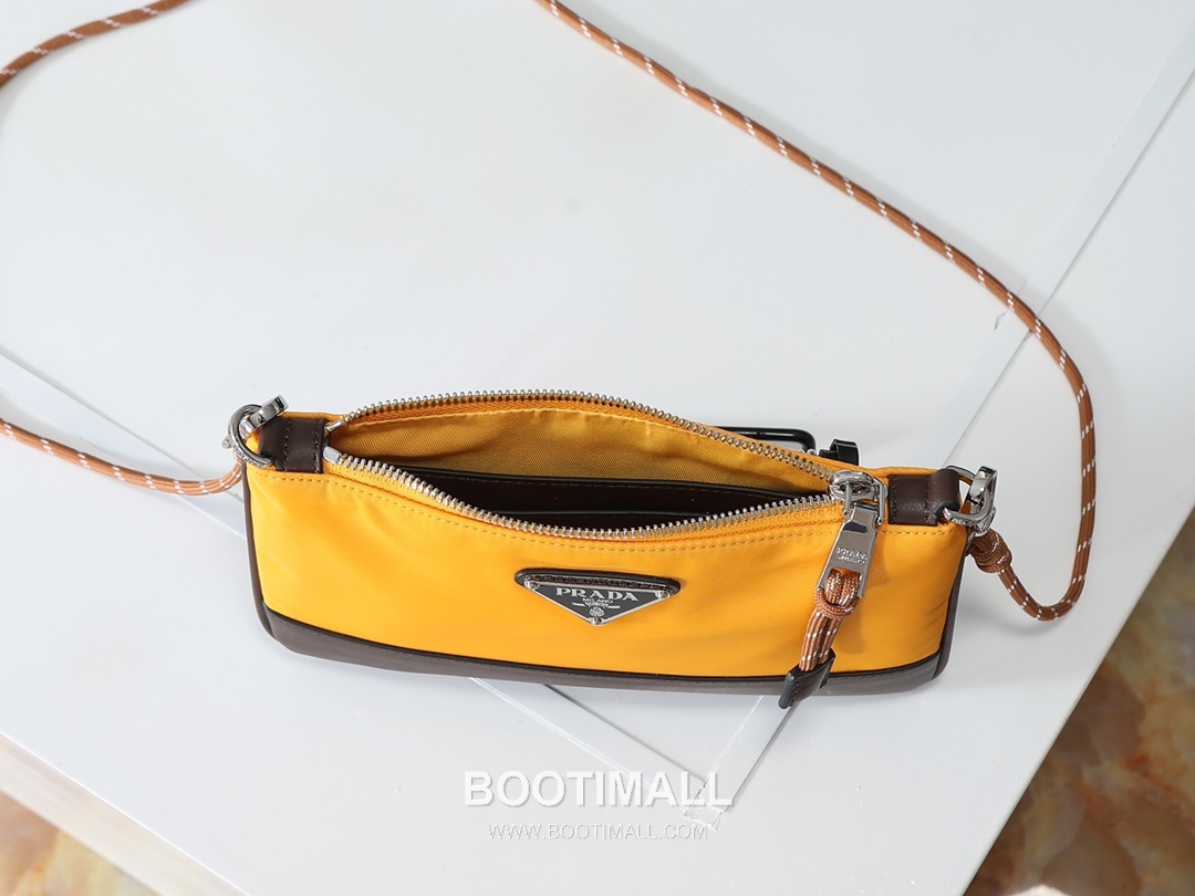 Prada Re-Nylon Smartphone Pouch with Strap Detail 프라다 리나일론 스마트폰 파우치 스트랩 디테일 2ZT073 22cm 7
