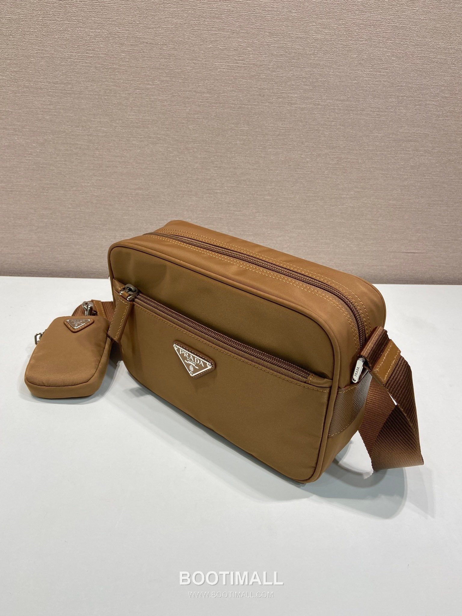 Prada Re-Nylon Calfskin Trim Multi Pouch Shoulder Bag with Detachable Mini Pouch 프라다 리나일론 카프스킨 트림 멀티 파우치 숄더백 탈부착 미니 파우치 1BC167 23cm 2