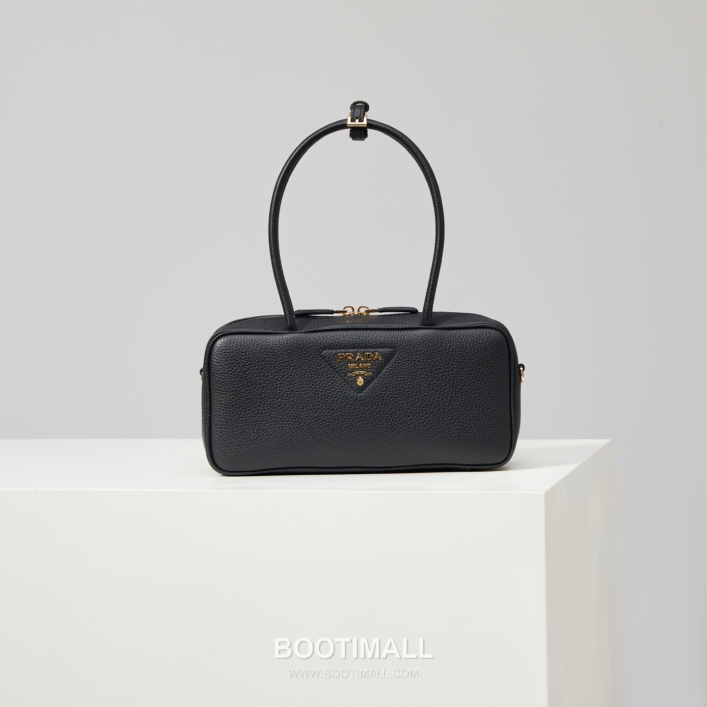 Prada Deer Grain Calfskin Top Handle Bag with Shoulder Strap Detail 프라다 디어 그레인 카프스킨 탑핸들 숄더백 스트랩 디테일 1BB126 28cm 1