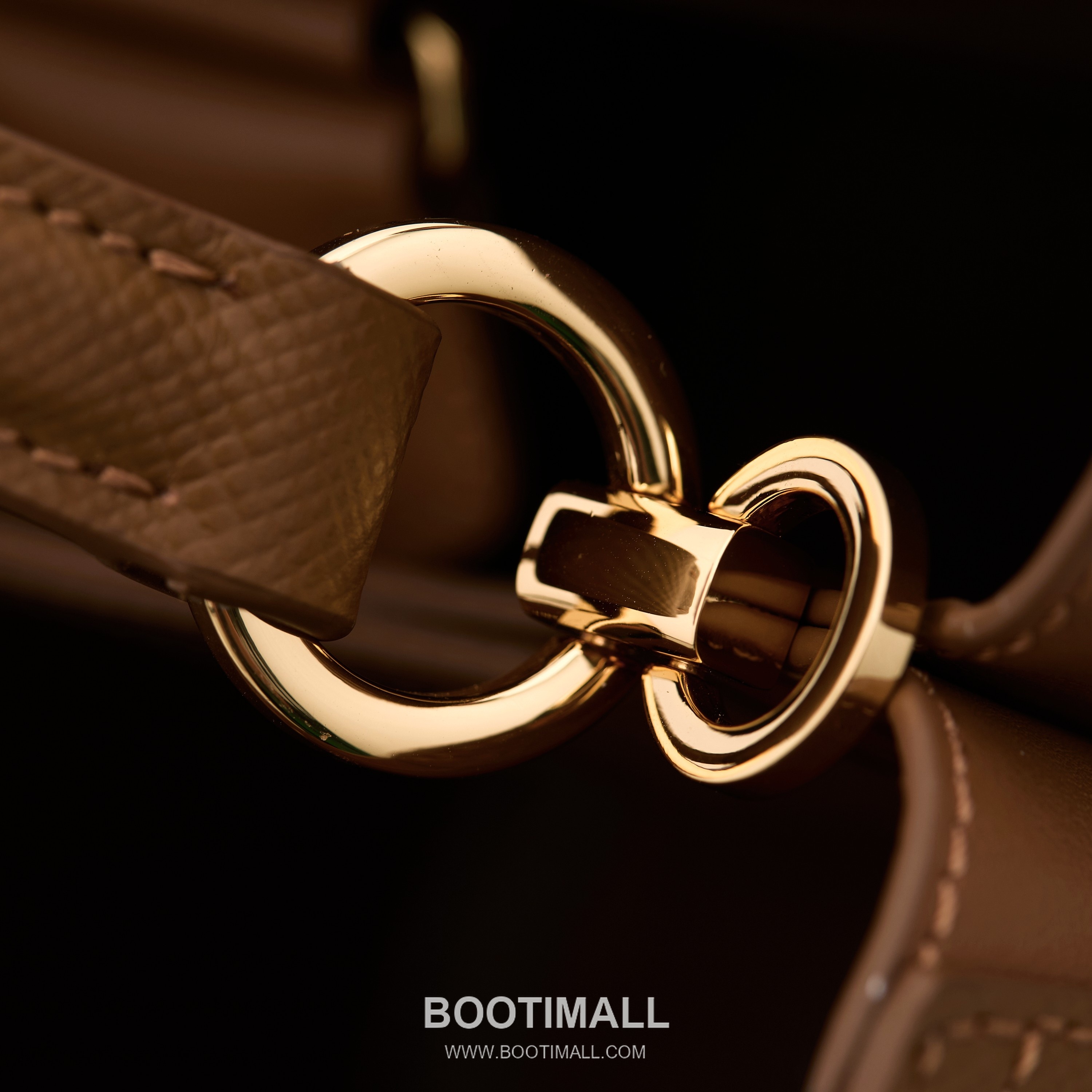 Prada Saffiano Leather Bucket Bag with Detachable Strap Name Tag and Triangle Logo Detail 프라다 사피아노 가죽 버킷백 탈부착 스트랩 네임태그 트라이앵글 로고 디테일 1BA212 22cm 7