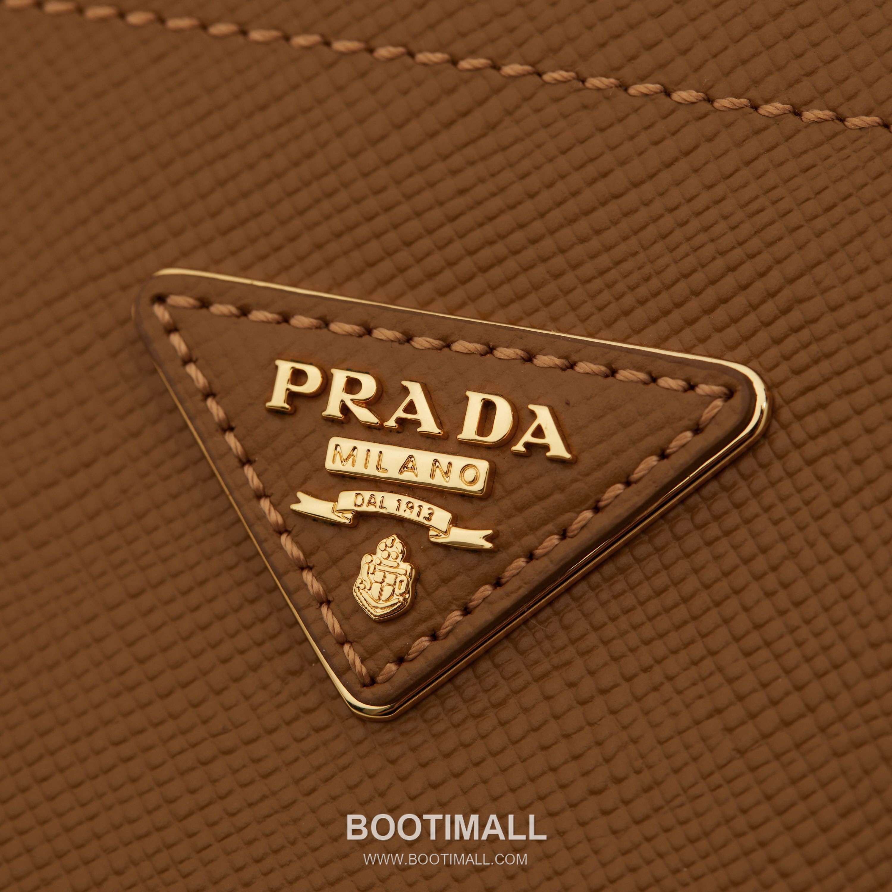 Prada Saffiano Leather Double Mini Bag with Magnetic Closure Name Tag and Triangle Logo Detail 프라다 사피아노 가죽 더블 미니백 마그네틱 클로저 네임태그 트라이앵글 로고 디테일 1BA217 17cm 5