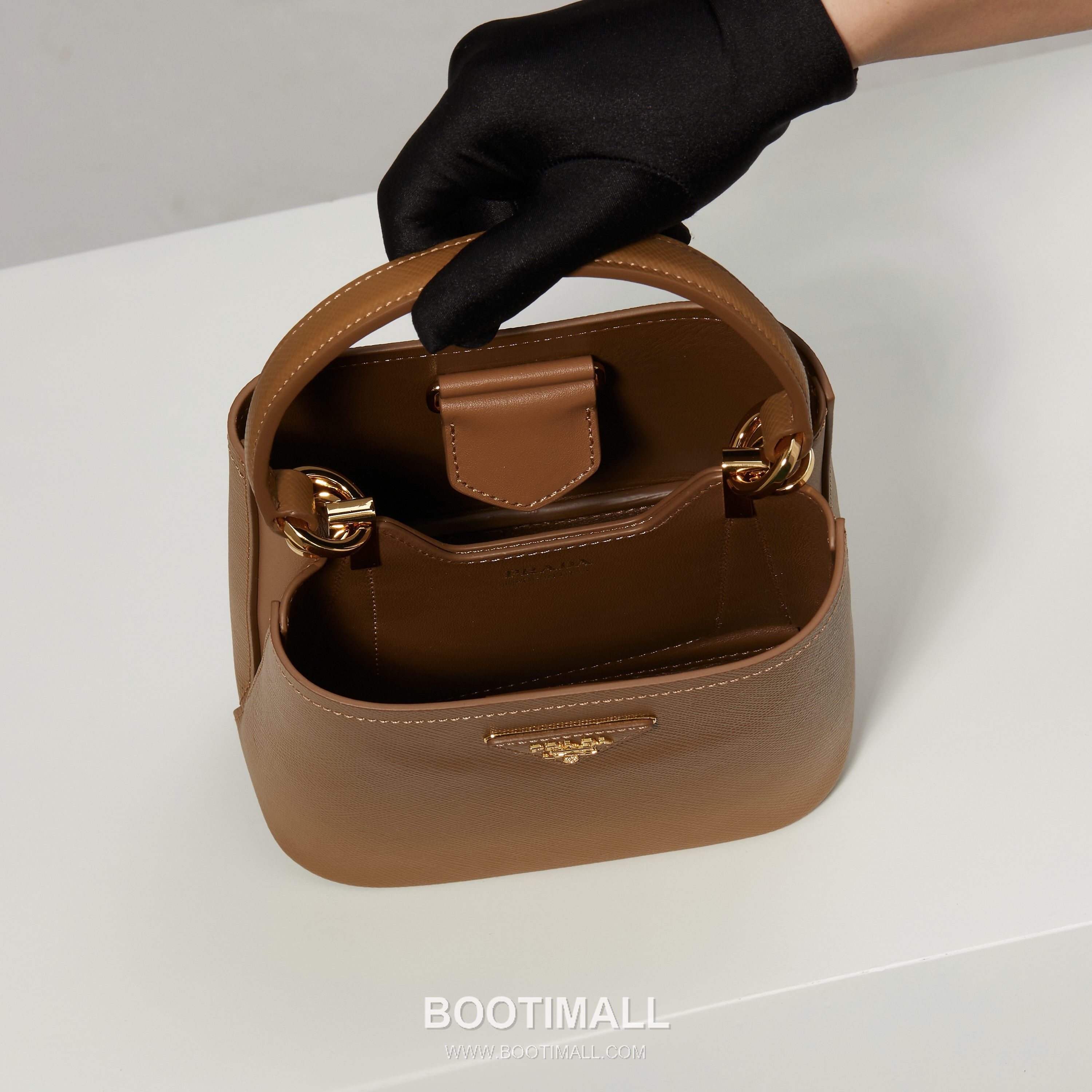 Prada Saffiano Leather Double Mini Bag with Magnetic Closure Name Tag and Triangle Logo Detail 프라다 사피아노 가죽 더블 미니백 마그네틱 클로저 네임태그 트라이앵글 로고 디테일 1BA217 17cm 9