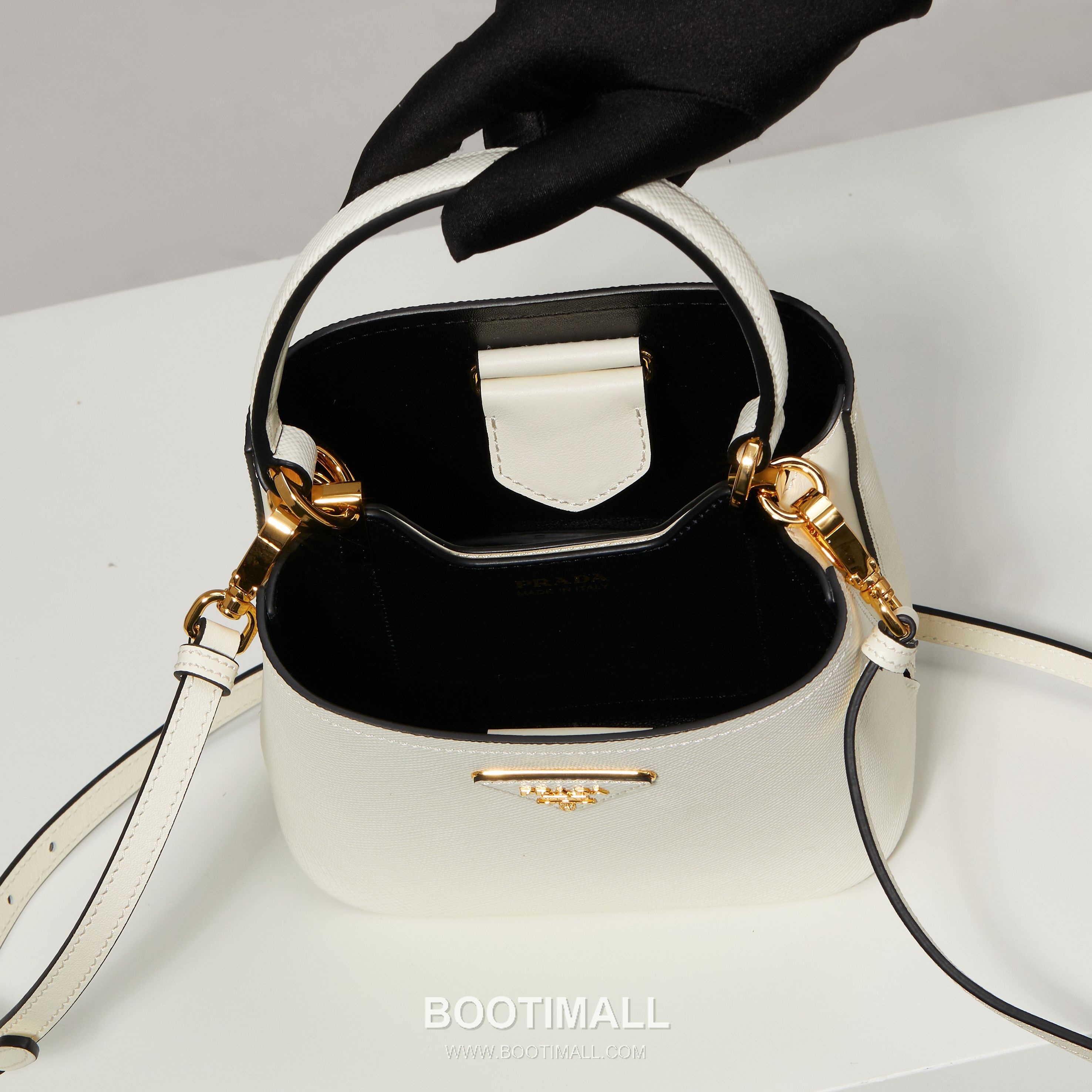 Prada Saffiano Leather Double Mini Bag with Magnetic Closure Name Tag and Triangle Logo Detail 프라다 사피아노 가죽 더블 미니백 마그네틱 클로저 네임태그 트라이앵글 로고 디테일 1BA217 17cm 9