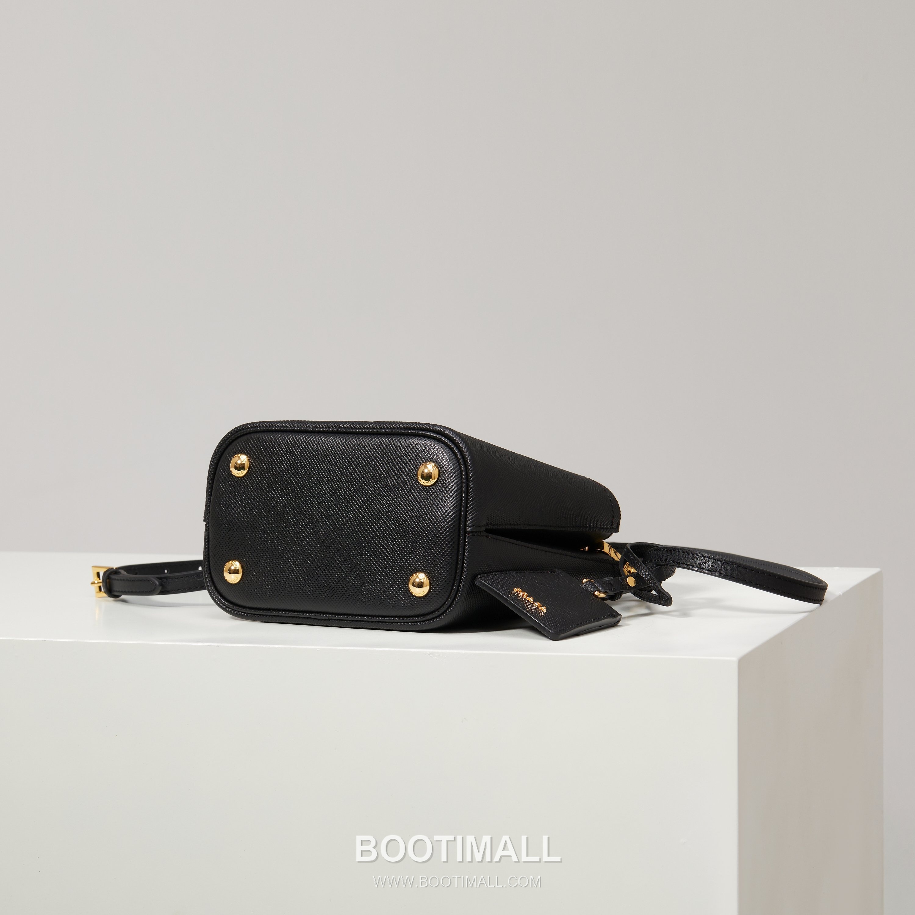 Prada Saffiano Leather Double Mini Bag with Magnetic Closure Name Tag and Triangle Logo Detail 프라다 사피아노 가죽 더블 미니백 마그네틱 클로저 네임태그 트라이앵글 로고 디테일 1BA217 17cm 4