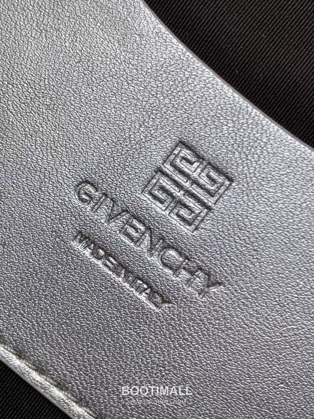 Givenchy Voyou Calfskin Hobo Shoulder Bag with Soft Pillow Structure and Strap Detail 지방시 보유 카프스킨 호보 숄더백 소프트 필로우 구조 스트랩 디테일 32cm 9