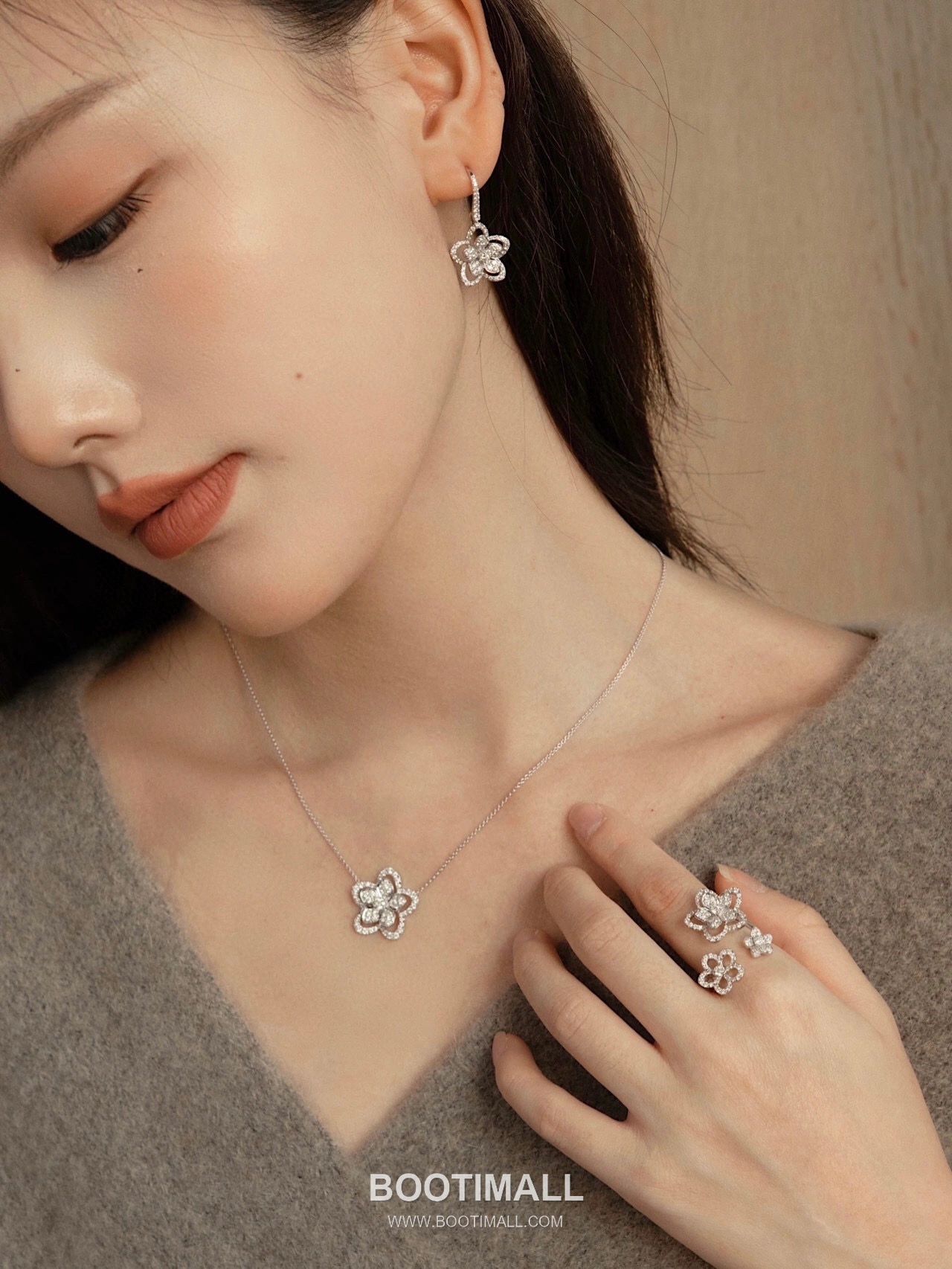 Graff Wild Flower Double Bloom Sterling Silver 925 Gold Plated Crystal Pendant Chain Necklace 그라프 와일드 플라워 더블 블룸 스털링 실버 925 골드도금 크리스탈 펜던트 체인 네클리스 45cm 8