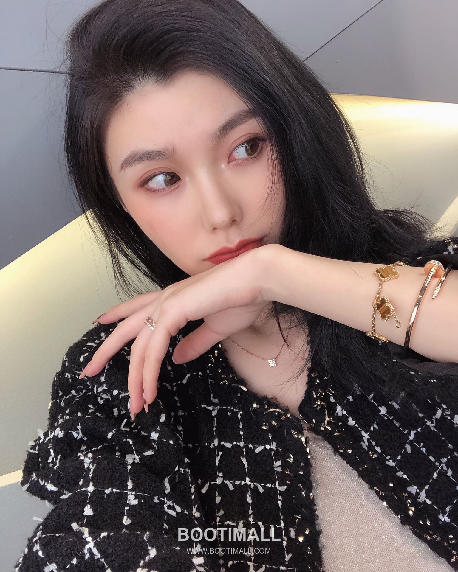 Cartier Horn Curve Brass Crystal Solitaire Pendant Necklace with Brilliant Cut 까르띠에 혼 커브 황동 크리스탈 솔리테어 펜던트 네클리스 브릴리언트 컷 45cm 4