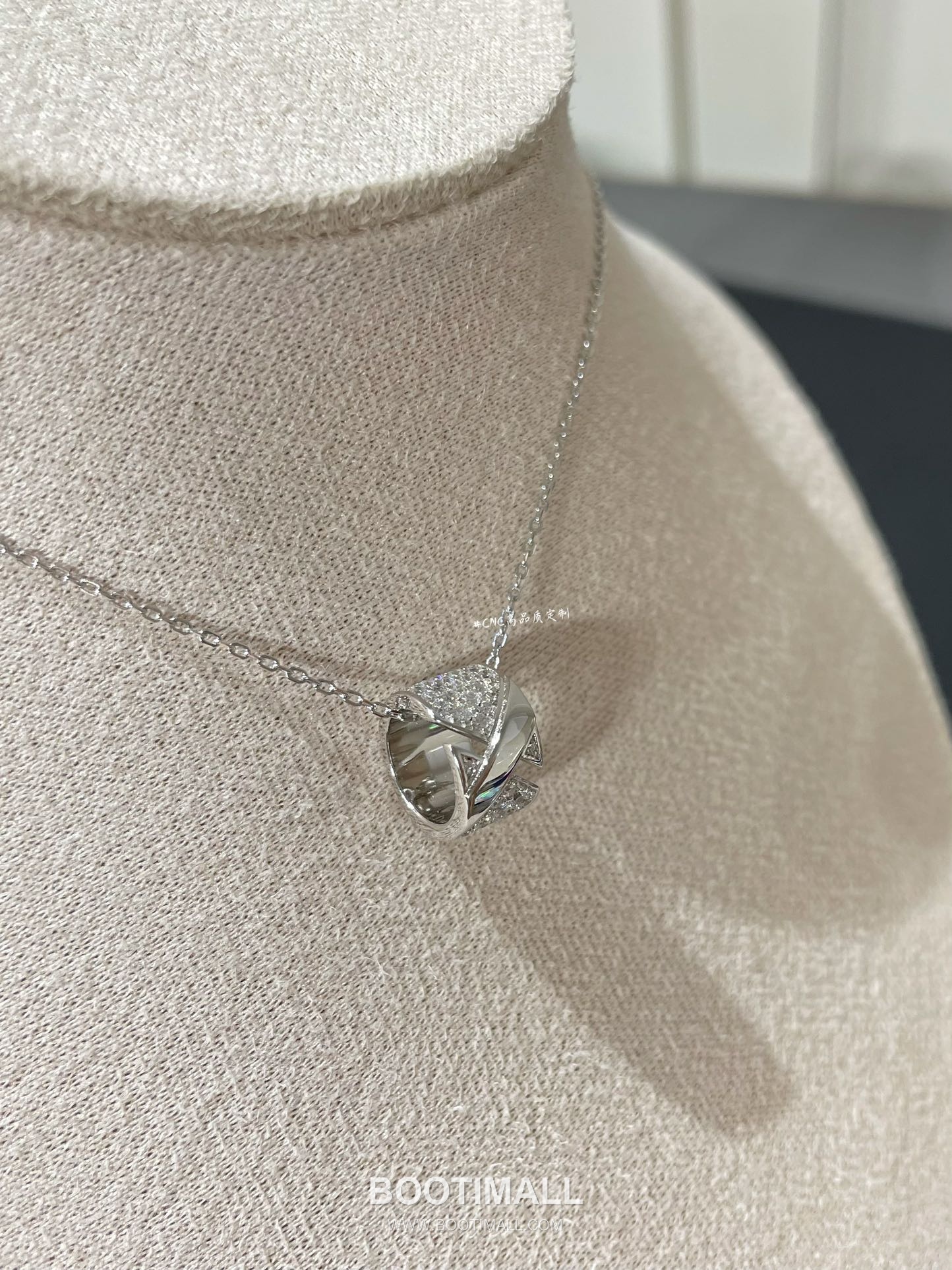 Chaumet Liens Evidence Brass Gold Plated Necklace with Diamond Pendant 쇼메 리앙 에비던스 황동 베이스 금도금 네클리스 다이아 펜던트 11