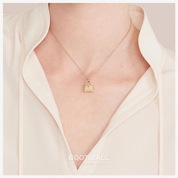 Hermes Kelly Brass Gold Plated Necklace with Bag Pendant 에르메스 켈리 황동 베이스 금도금 네클리스 백 펜던트 18