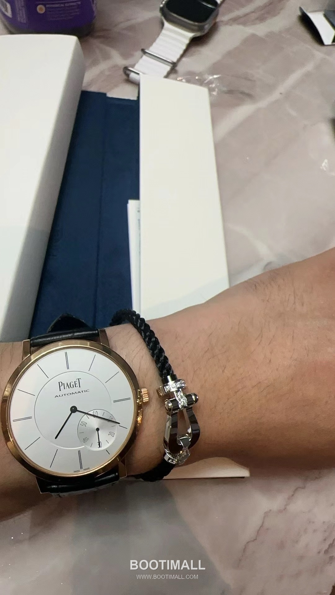 Fred Saddle Sterling Silver 925 Bracelet with Black Nylon Cord and Crystal Horseshoe 프레드 새들 스털링 실버 925 브레이슬릿 블랙 나일론 코드 크리스탈 말굽 모티프 2