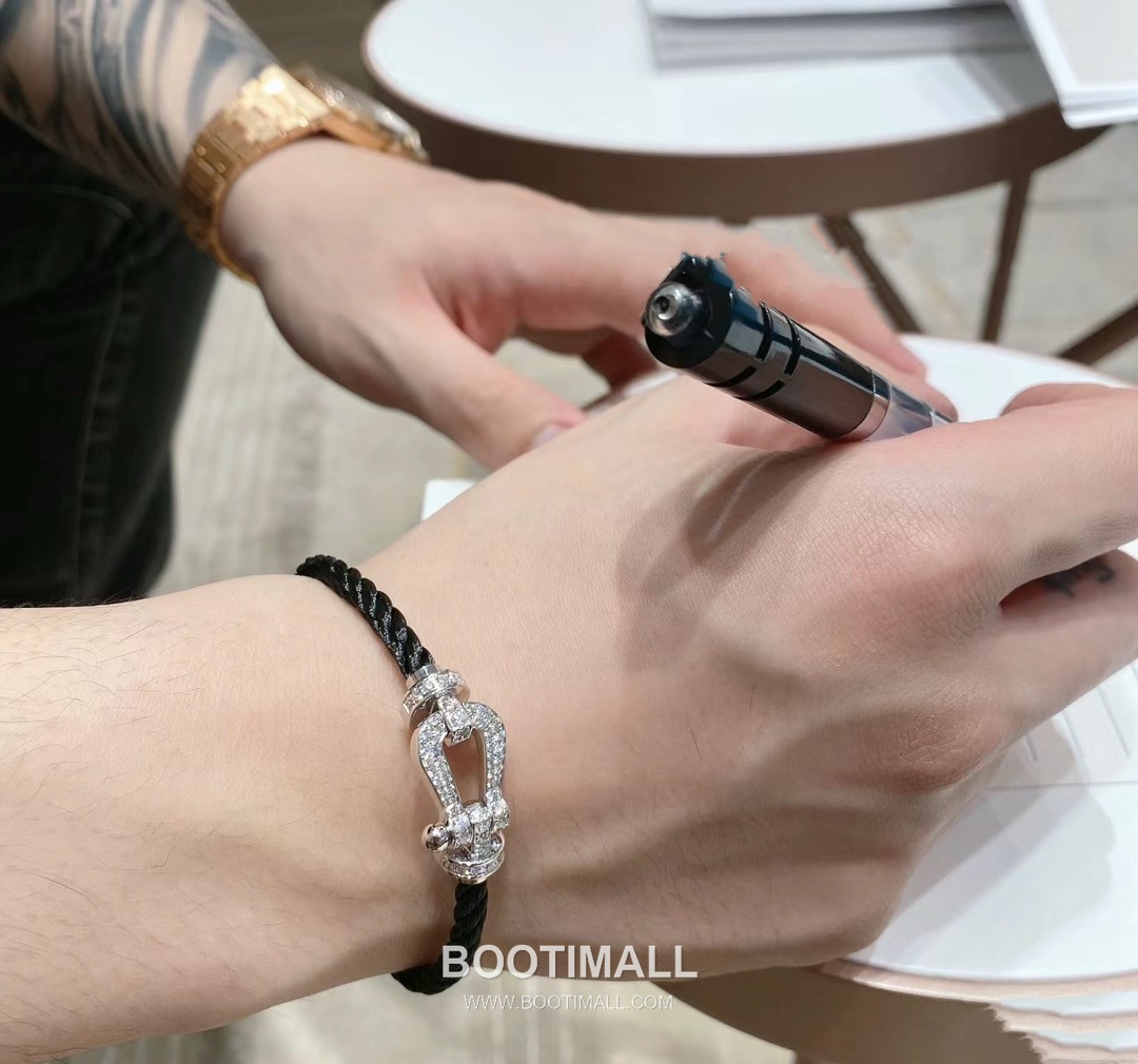 Fred Saddle Sterling Silver 925 Bracelet with Black Nylon Cord and Crystal Horseshoe 프레드 새들 스털링 실버 925 브레이슬릿 블랙 나일론 코드 크리스탈 말굽 모티프 7