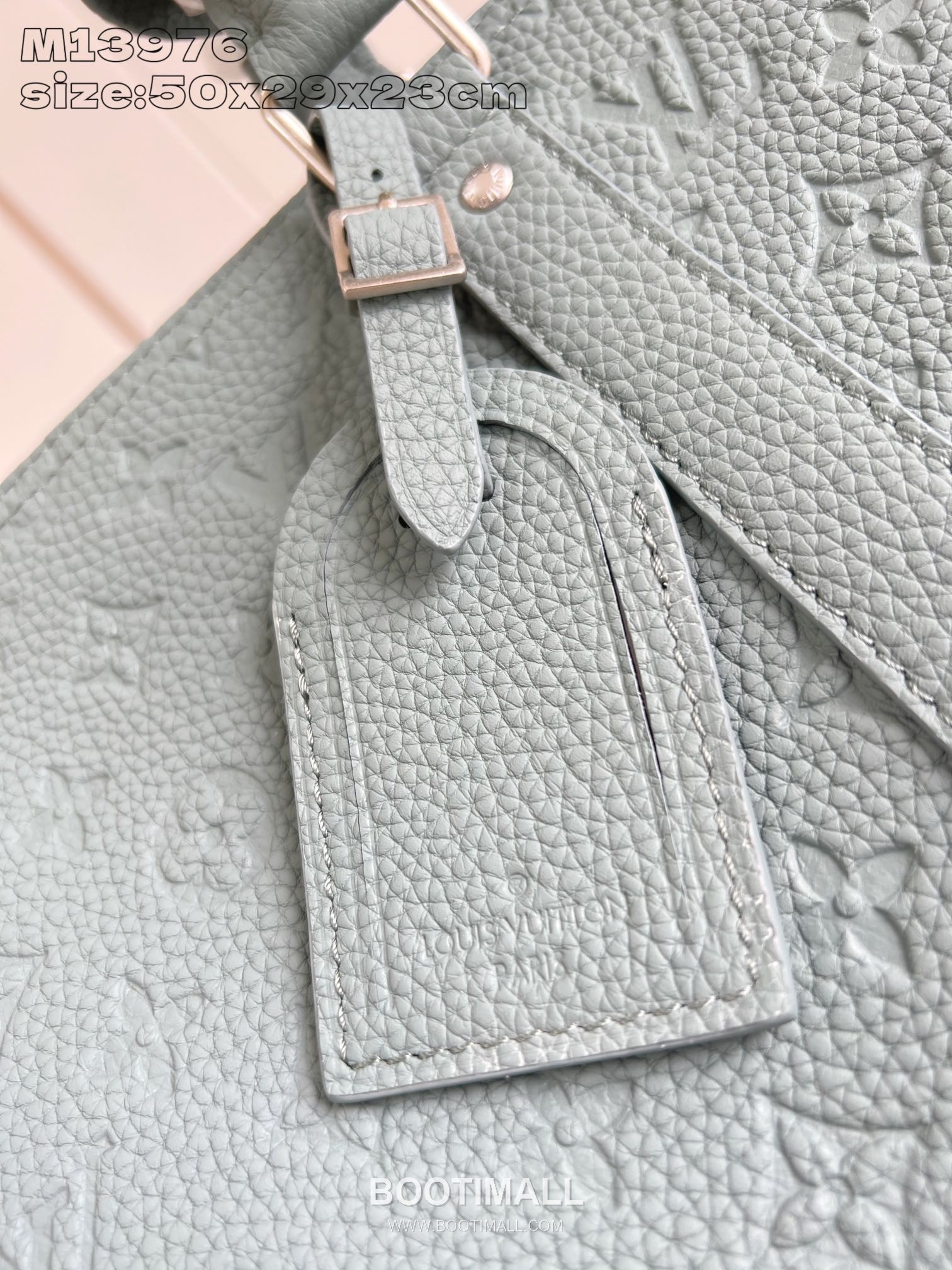 Louis Vuitton Keepall Bandoulière 50 Taurillon Monogram Leather Duffle Bag with Strap Detail 루이비통 키폴 반둘리에 50 타우릴론 모노그램 레더 더플백 M13976 50cm 3