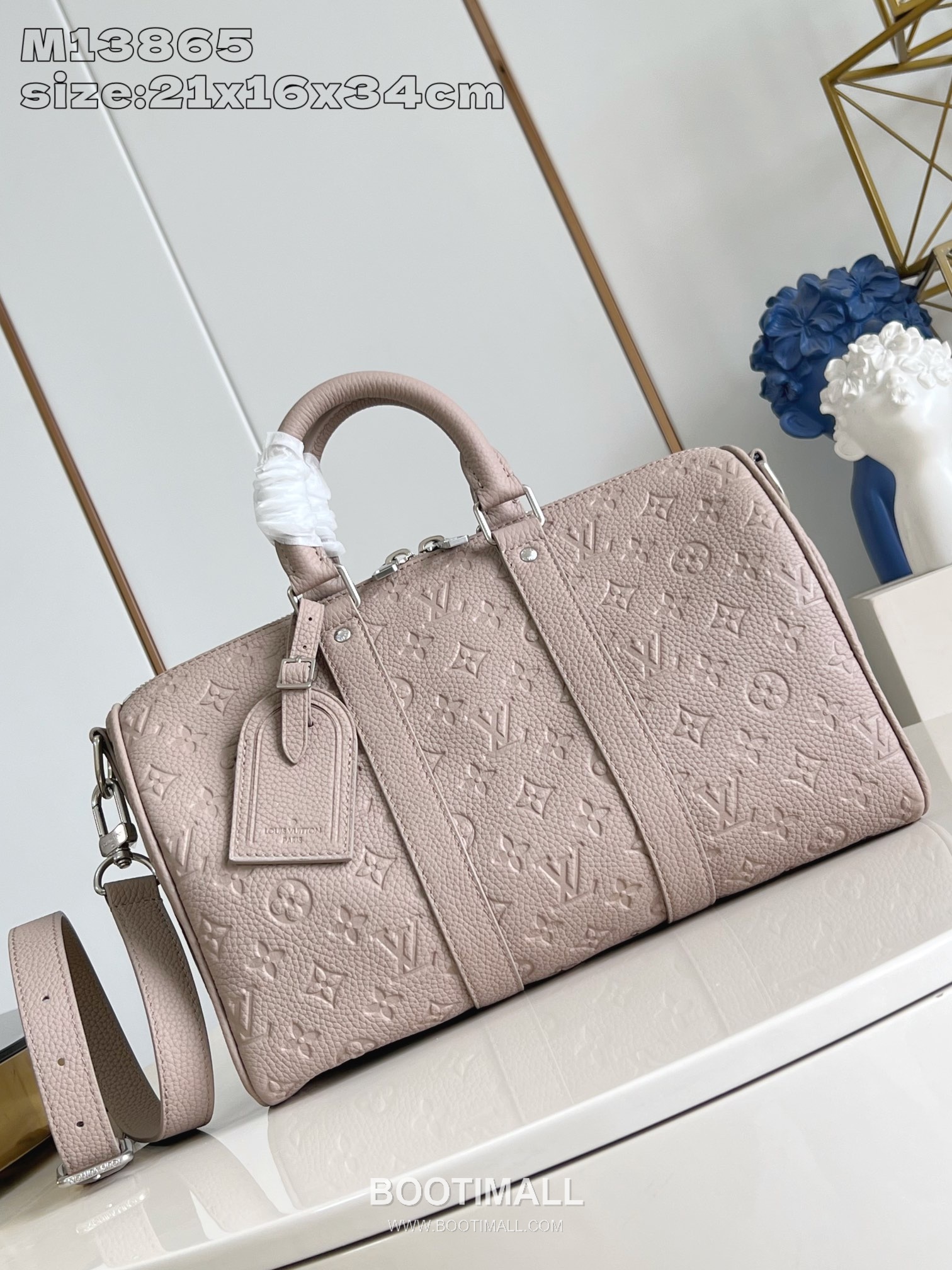 Louis Vuitton Keepall Bandoulière 35 Taurillon Leather Duffle Bag with Strap Tag Detail 루이비통 키폴 반둘리에 35 타우릴론 레더 더플백 M13865 34cm 1