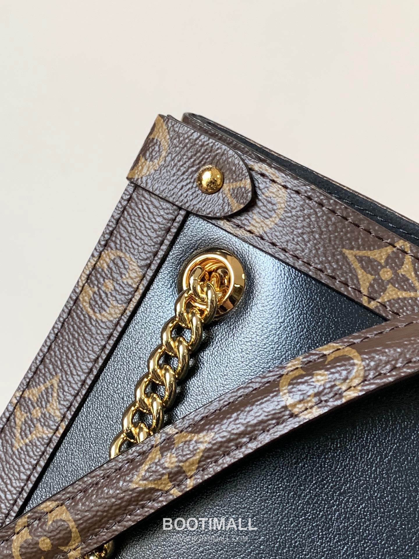 Louis Vuitton Nova Calfskin Leather Shoulder Bag with Chain Strap Monogram Canvas Trim 루이비통 노바 카프스킨 레더 숄더백 M13140 31cm 7